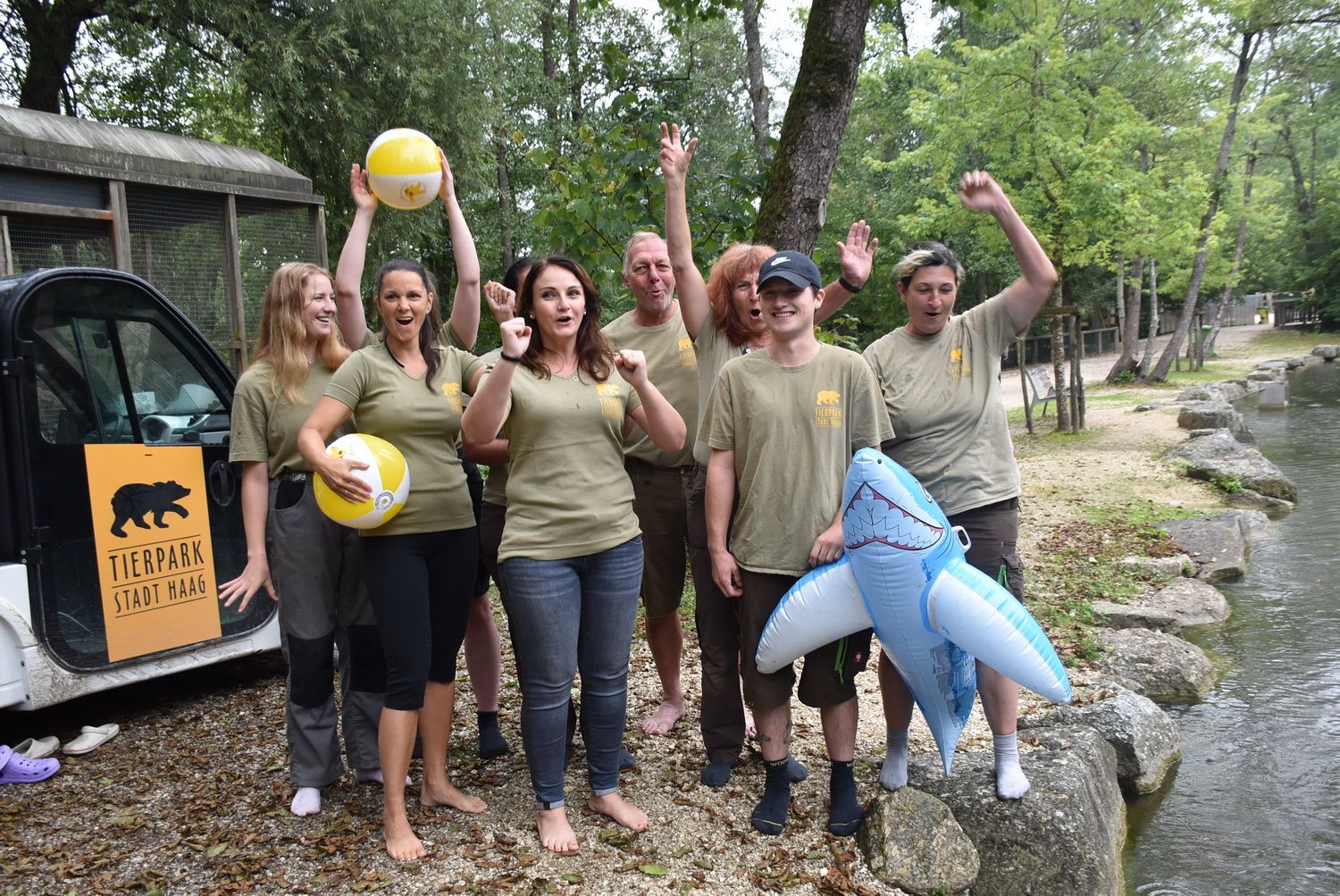 Die Mitarbeiter vom Tierpark Haag machten bei der "Zoo-Teich-Challenge" mit.