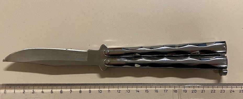 Das Messer wurde sichergestellt.