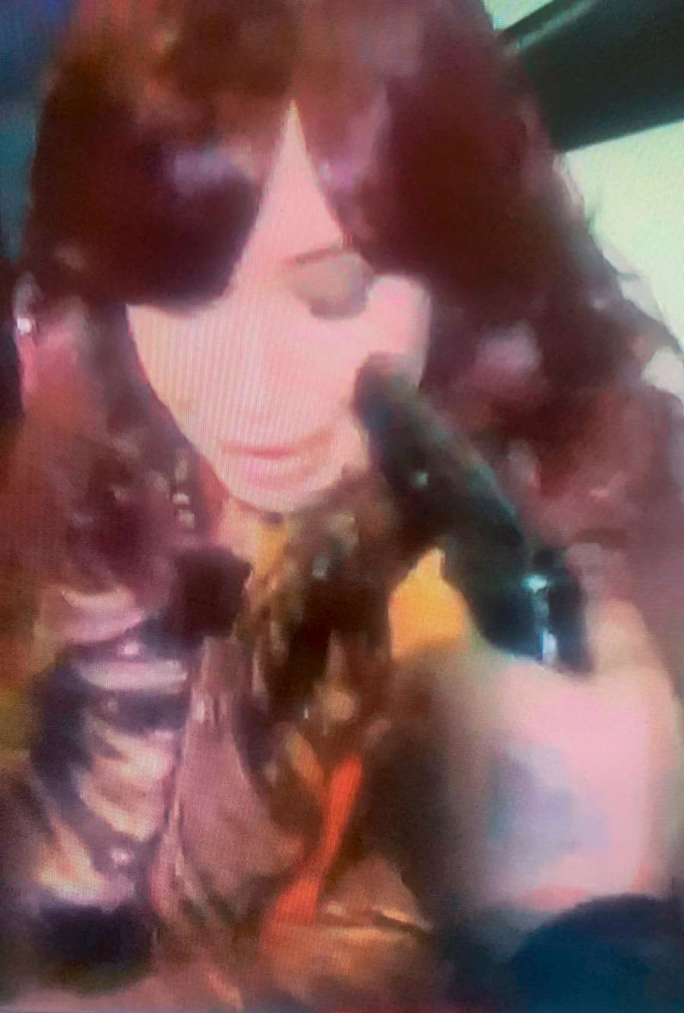 Ein Mann richtete eine Waffe auf die argentinische Vizepräsidentin Cristina Kirchner