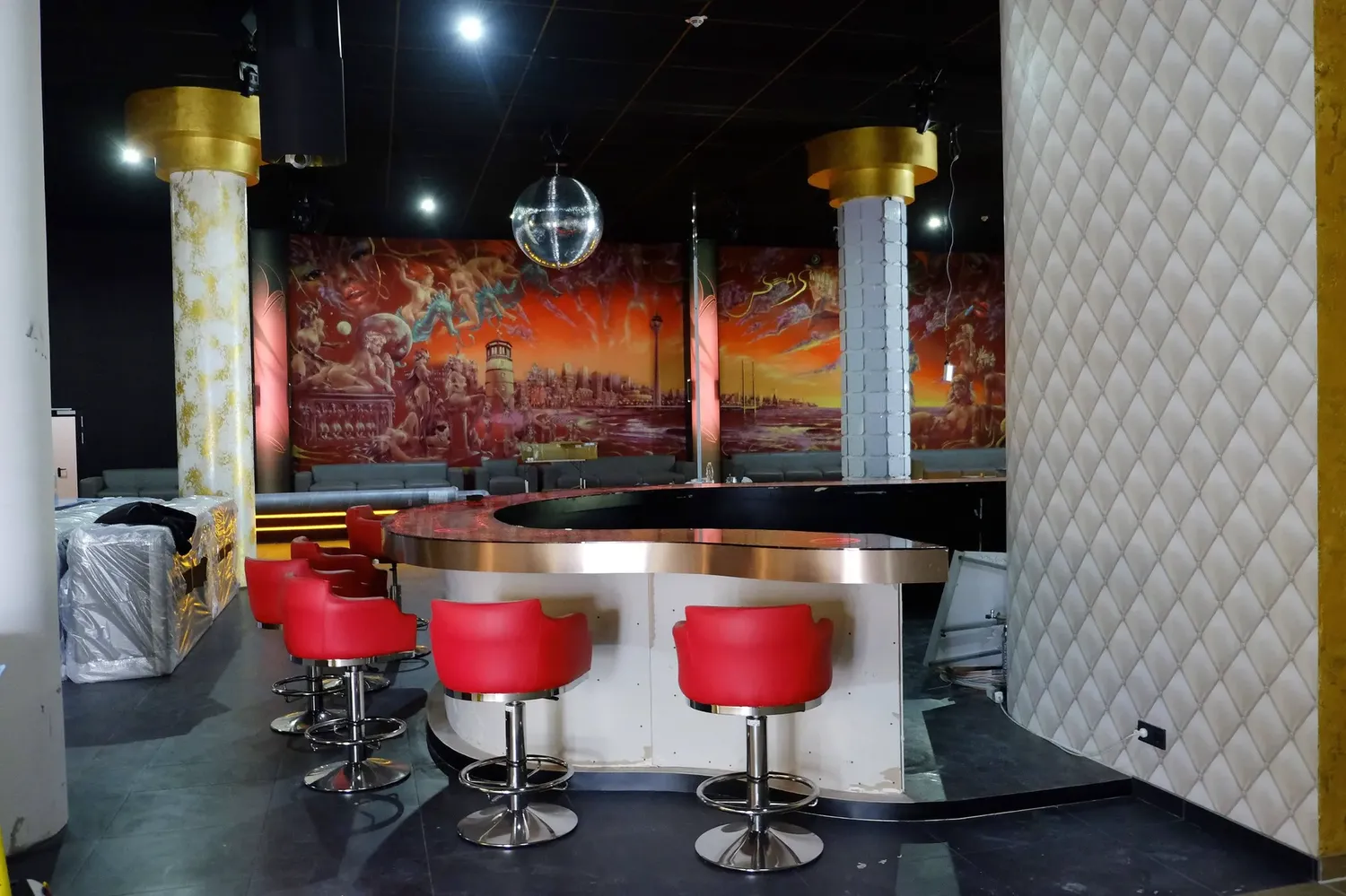 Ein Saunaclub im Stadtteil Rath in Düsseldorf.