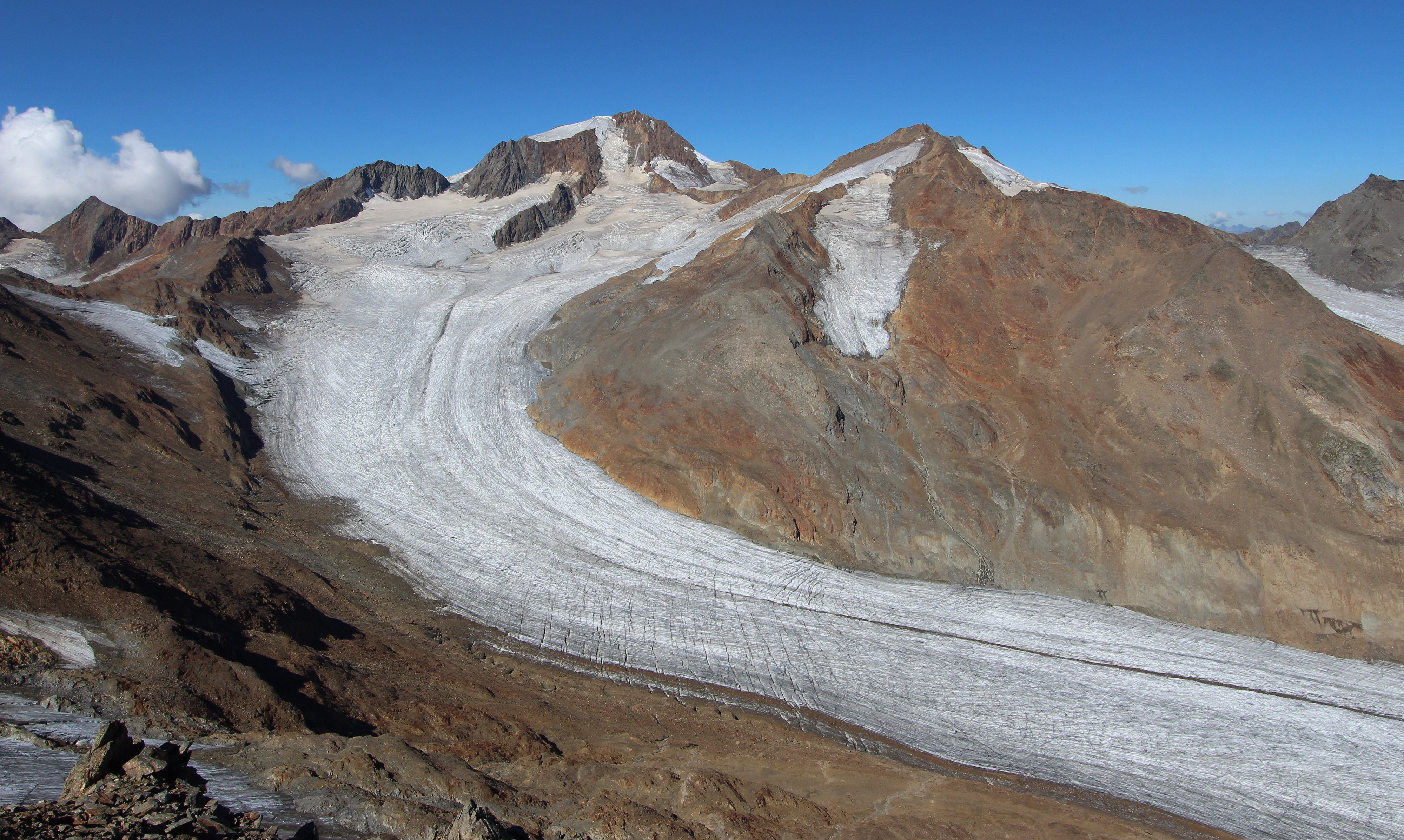 Der Hintereisferner,&nbsp;einer der größten Gletscher Tirols, verlor in diesem Sommer so viel Masse wie noch nie seit Beginn der Aufzeichnungen.