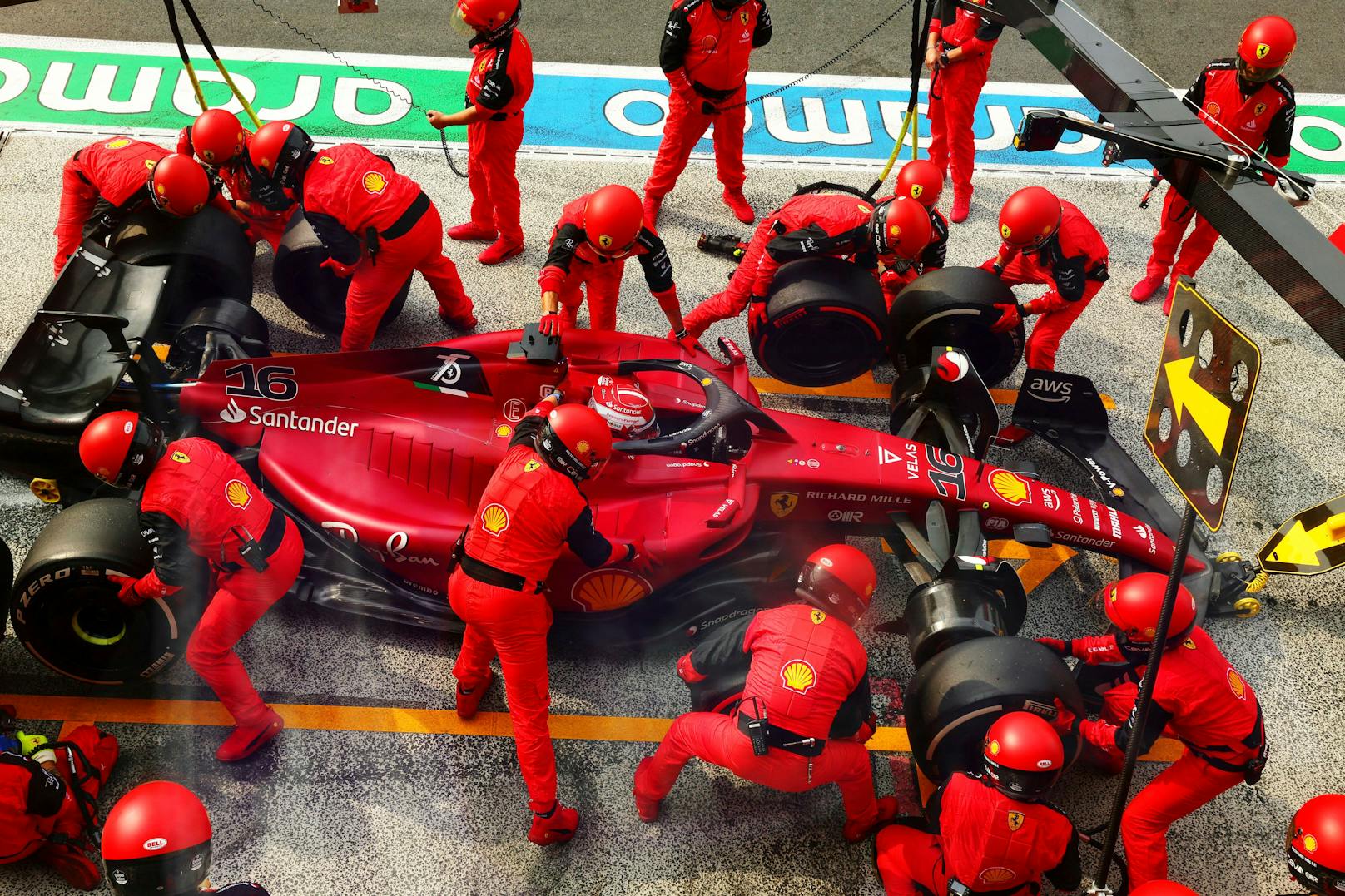 Ferrari patzte bei Grand Prix in den Niederlanden wieder einmal in der Box.
