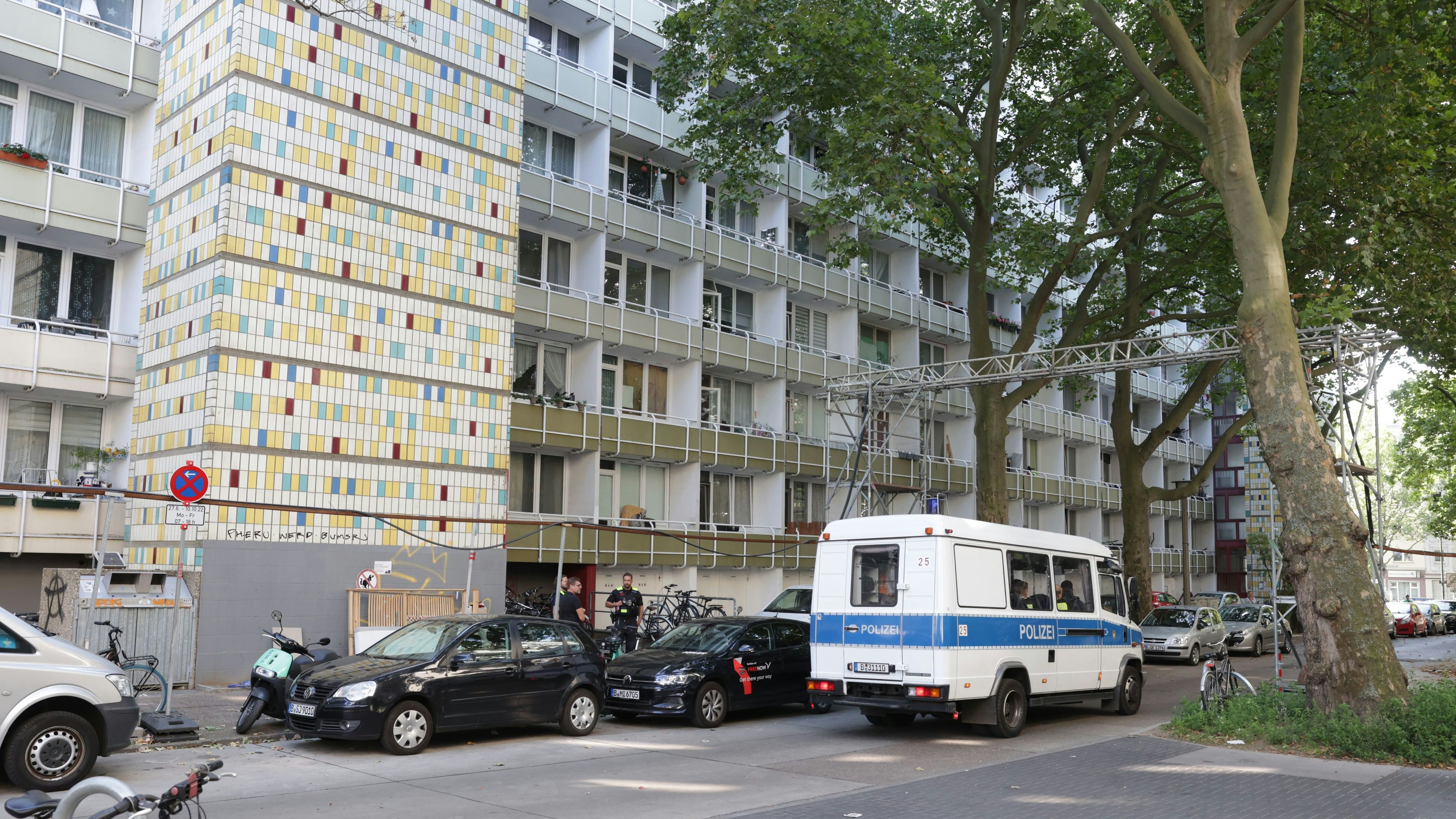 Die Polizei erschoss den Angreifer.