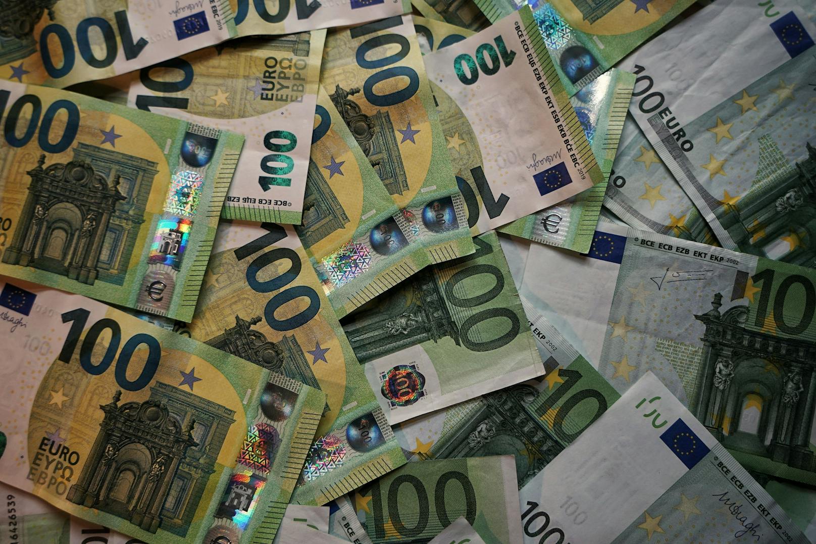 Historischer Tiefststand– Euro verliert weiter an Wert
