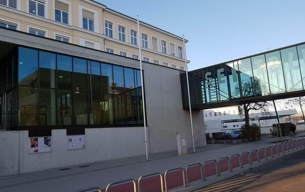 Das Gymnasium in Schwechat