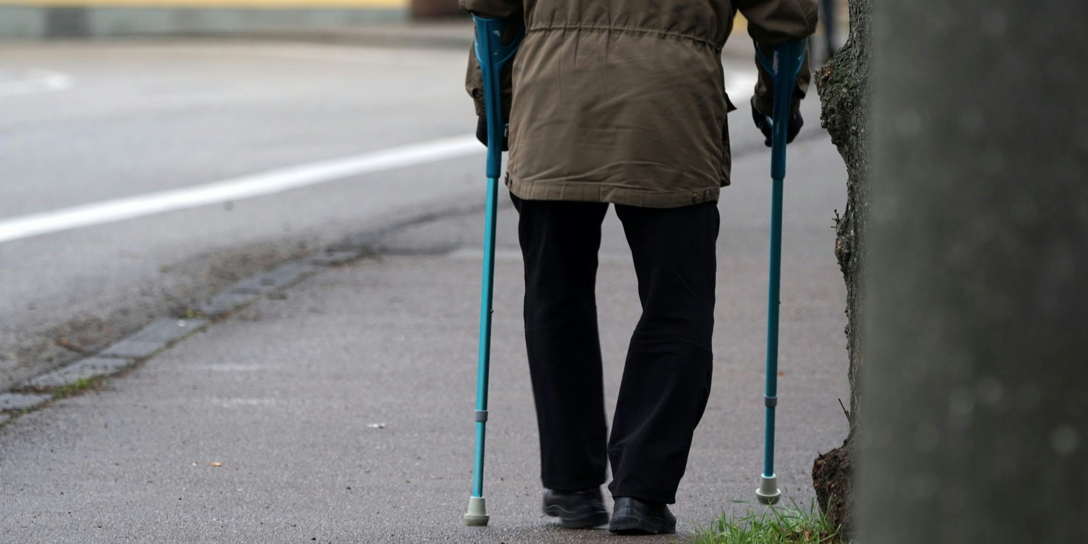 Die etwa 12- bis 14-Jährigen sahen in dem Mann wohl ein leichtes Opfer.