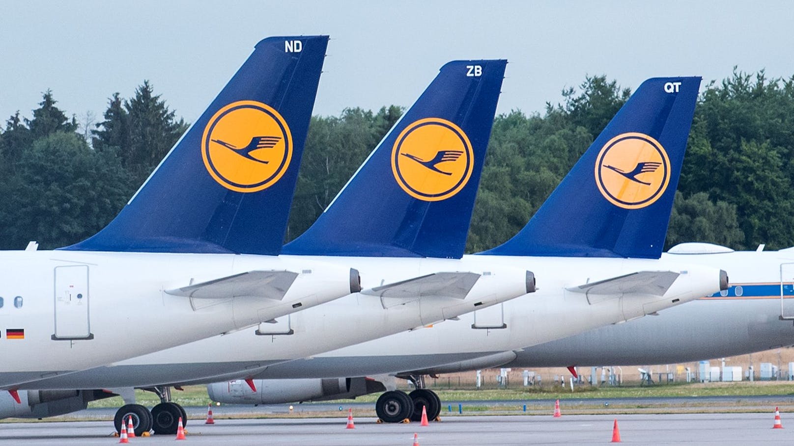 Die Pilotinnen und Piloten der Lufthansa haben eine zweite Streikwelle bei der Airline beschlossen.