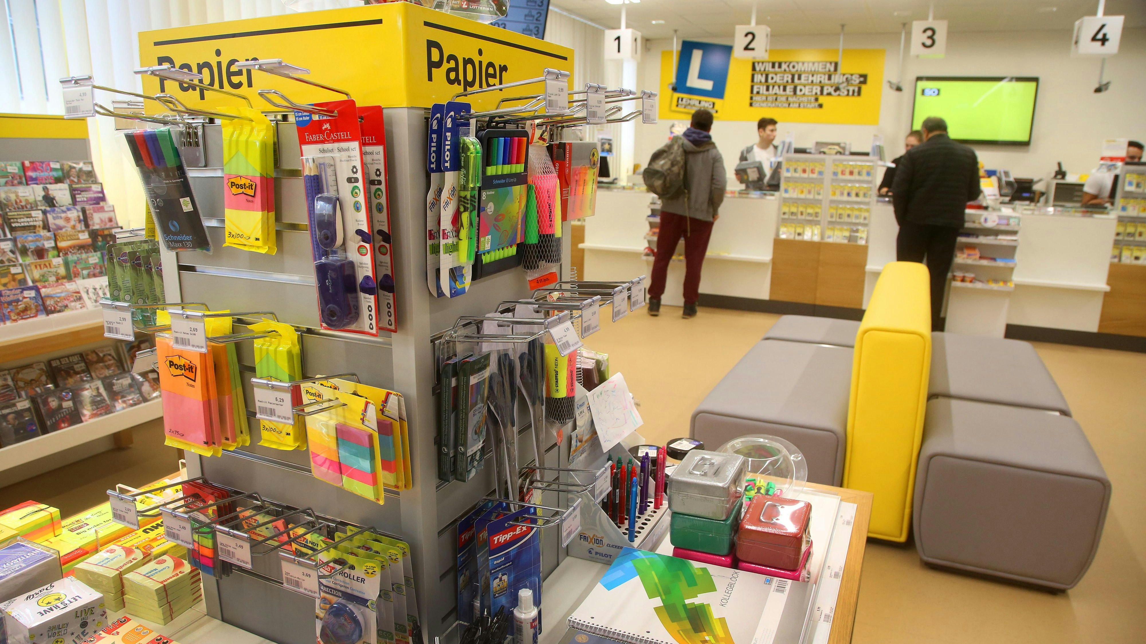 Mehrere Postfilialen in Wien müssen derzeit über Mittag schließen.