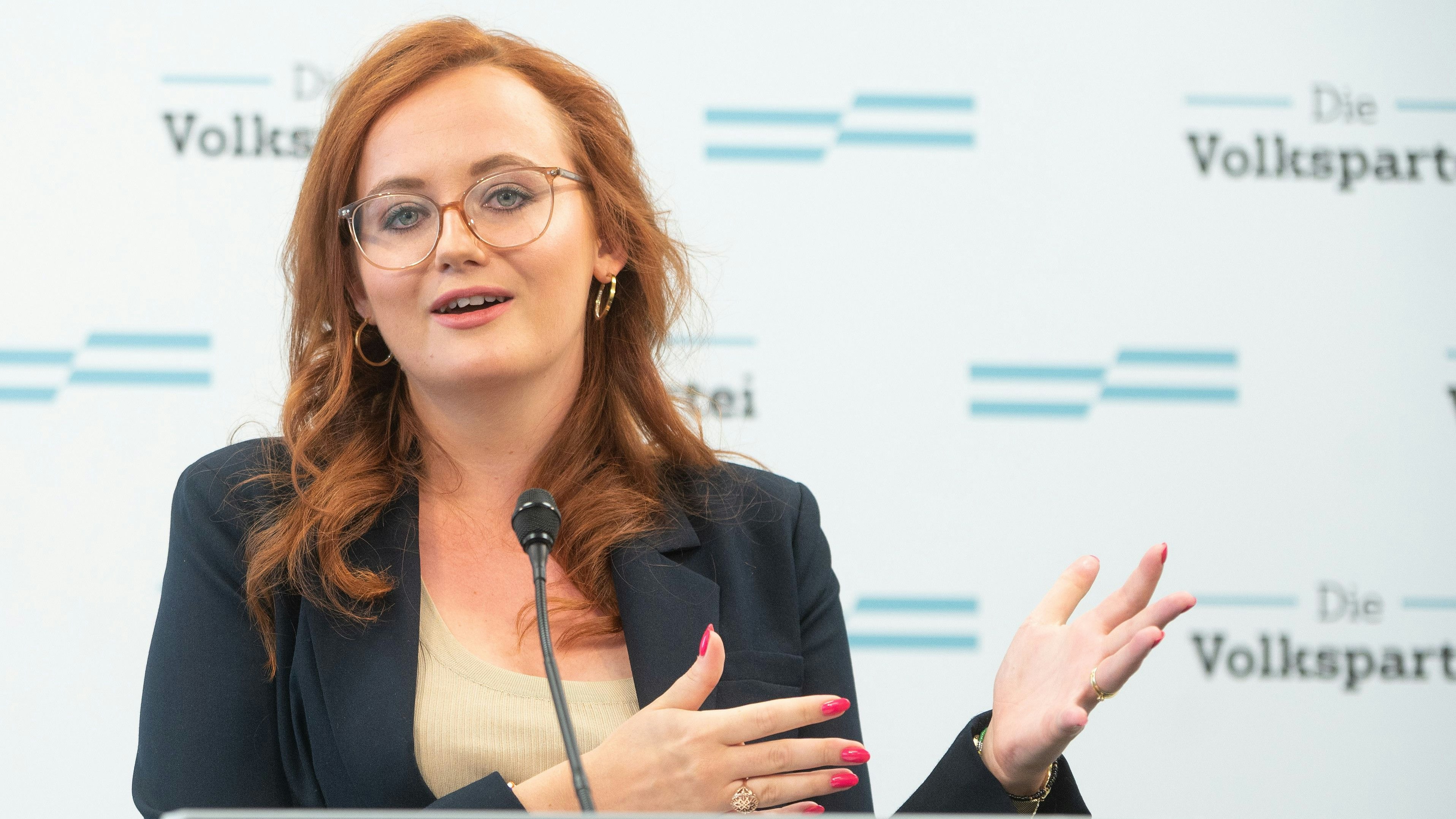 Laura Sachslehner verteidigt beim Klimabonus die Aussagen der Tiroler ÖVP.