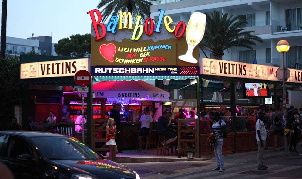 Der Mann feierte in der Ballermann-Hochburg S’Arenal auf Mallorca.