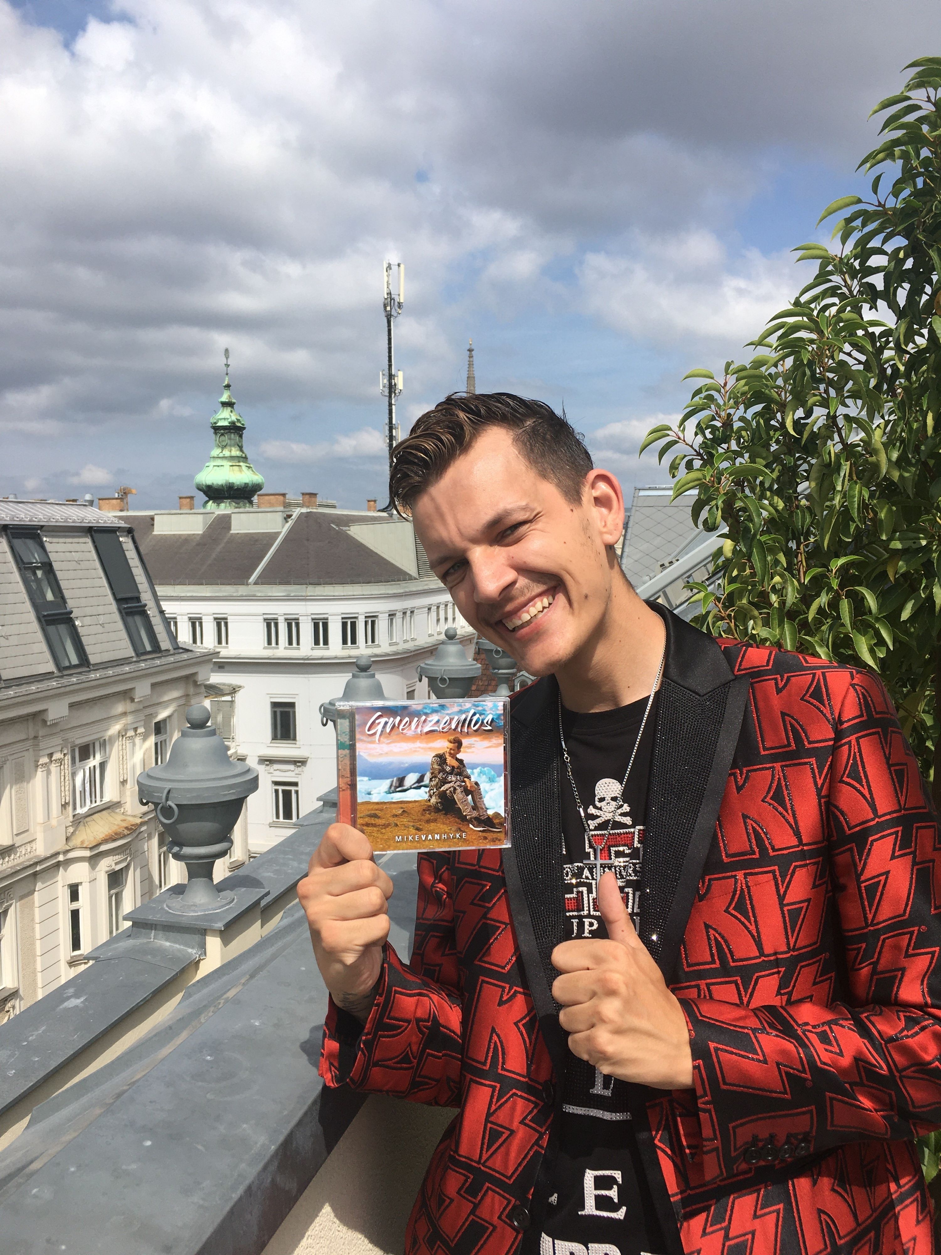 Schlagerstar <strong>Mike Van Hyke</strong> bei seinem Besuch in der 