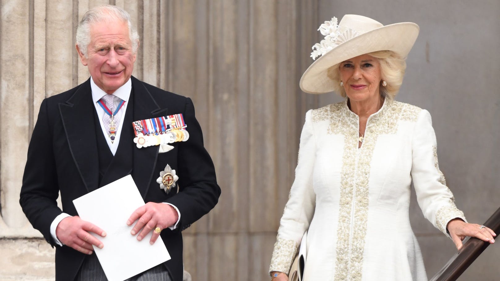 Prinz Charles wird der neue König, wenn die Queen sterben oder freiwillig abdanken sollte.