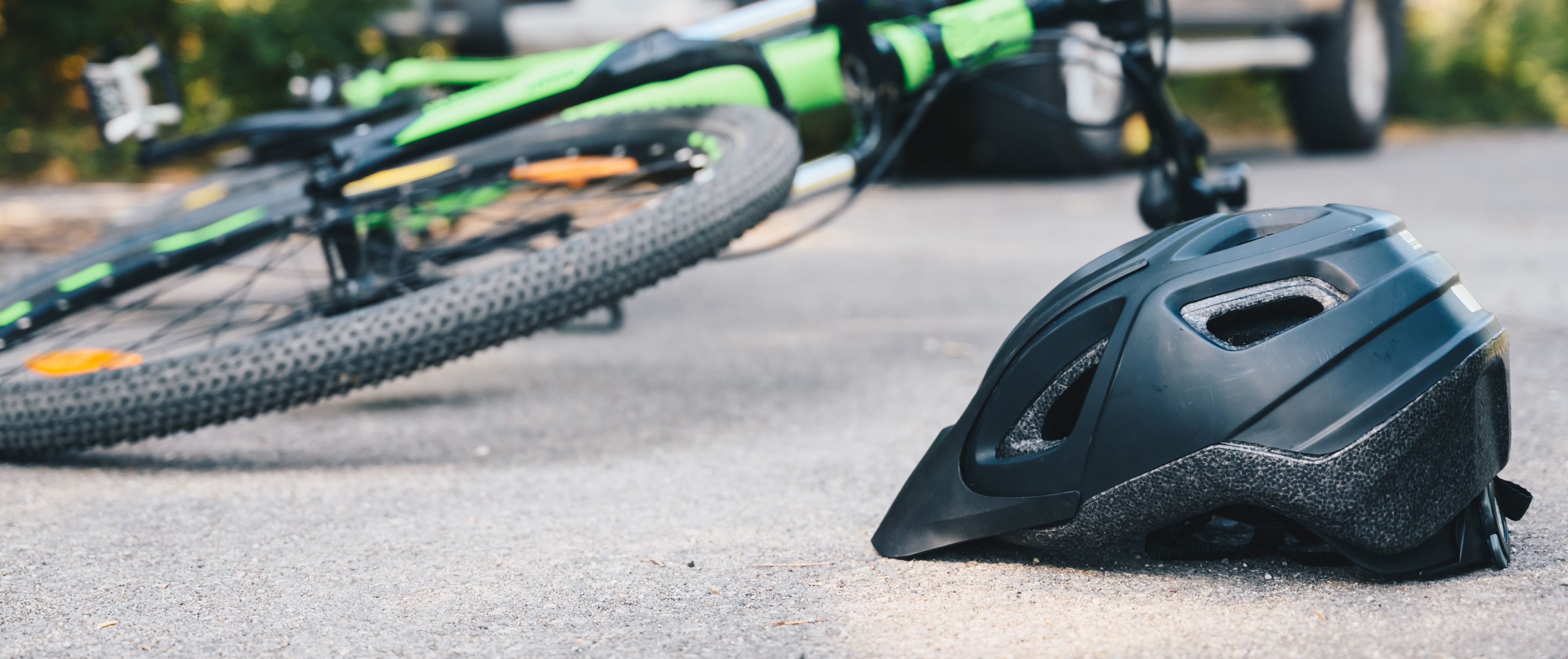 Trotz des Sturzhelms trug der 46-Jährige schwere Kopfverletzungen davon.