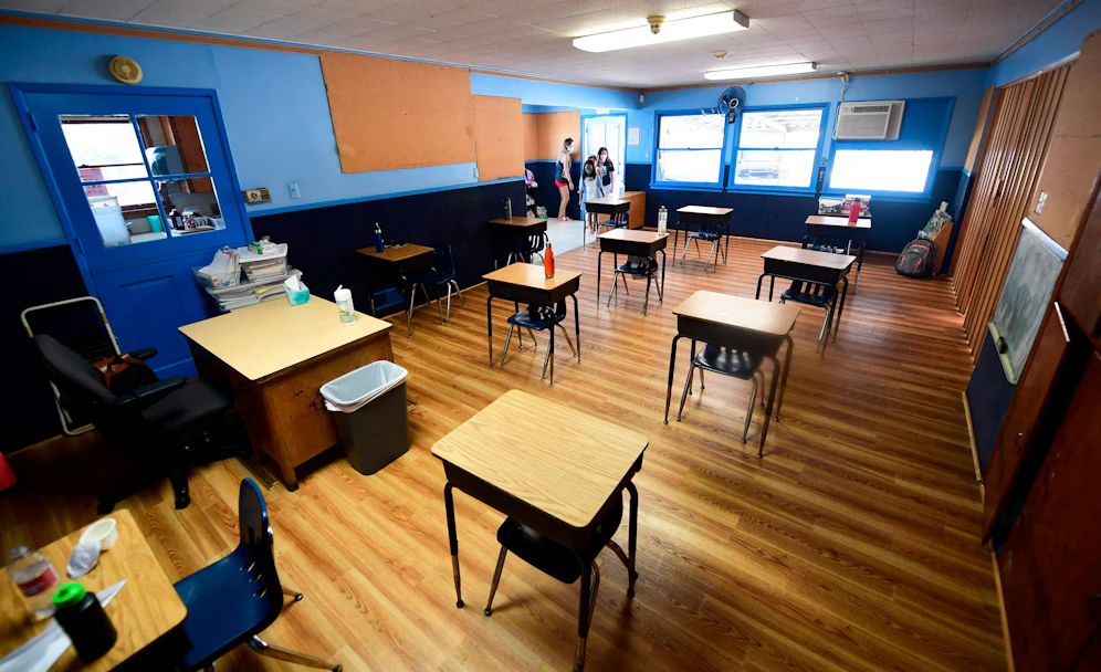 Die Lehrerin soll einen Jugendlichen sogar vergewaltigt haben.