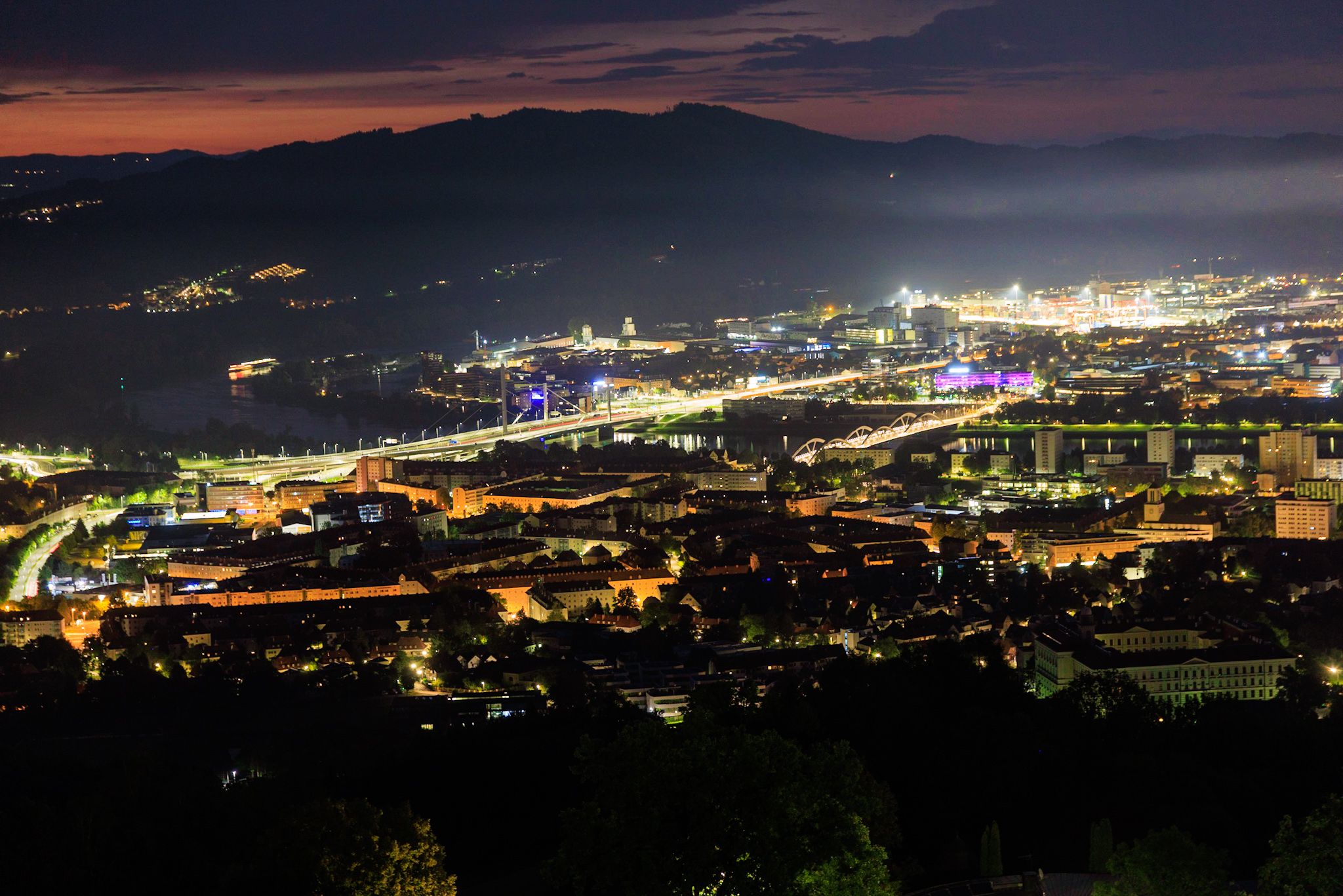 In Linz gehen immer mehr Lichter aus.