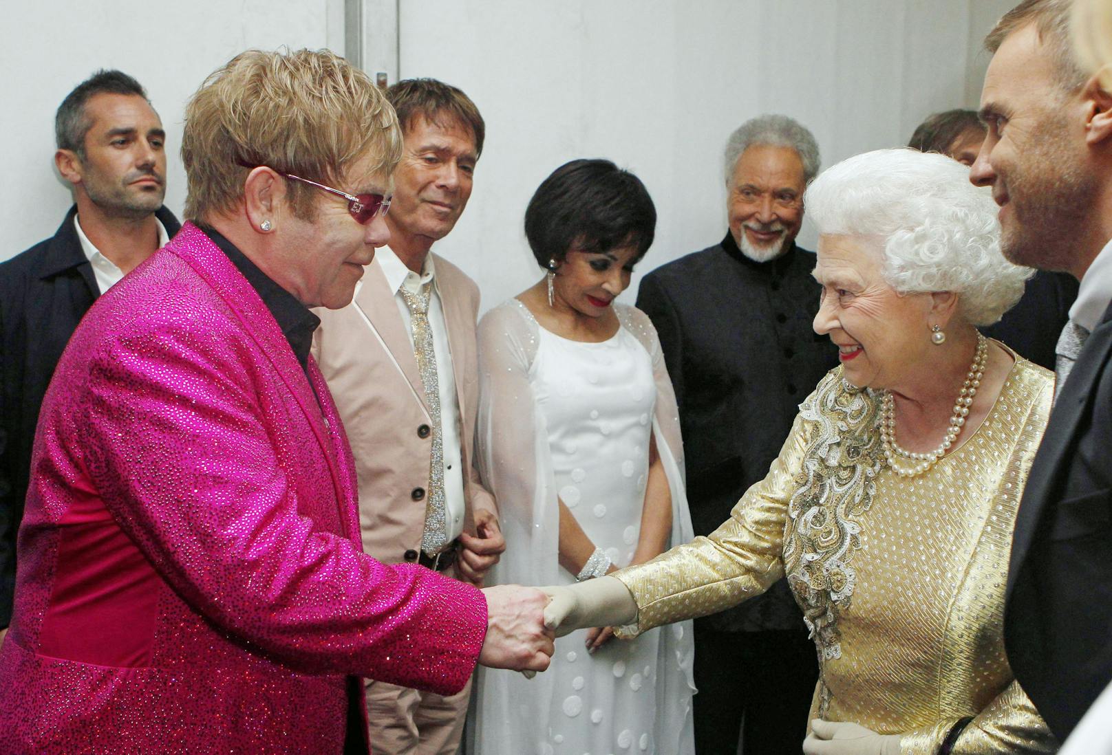 Elton John und Queen Elizabeth