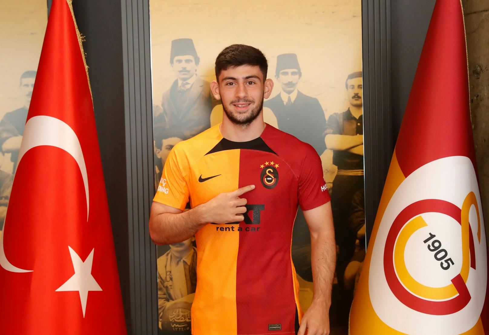 Yusuf Demir ist offiziell Spieler von Galatasaray Istanbul. 