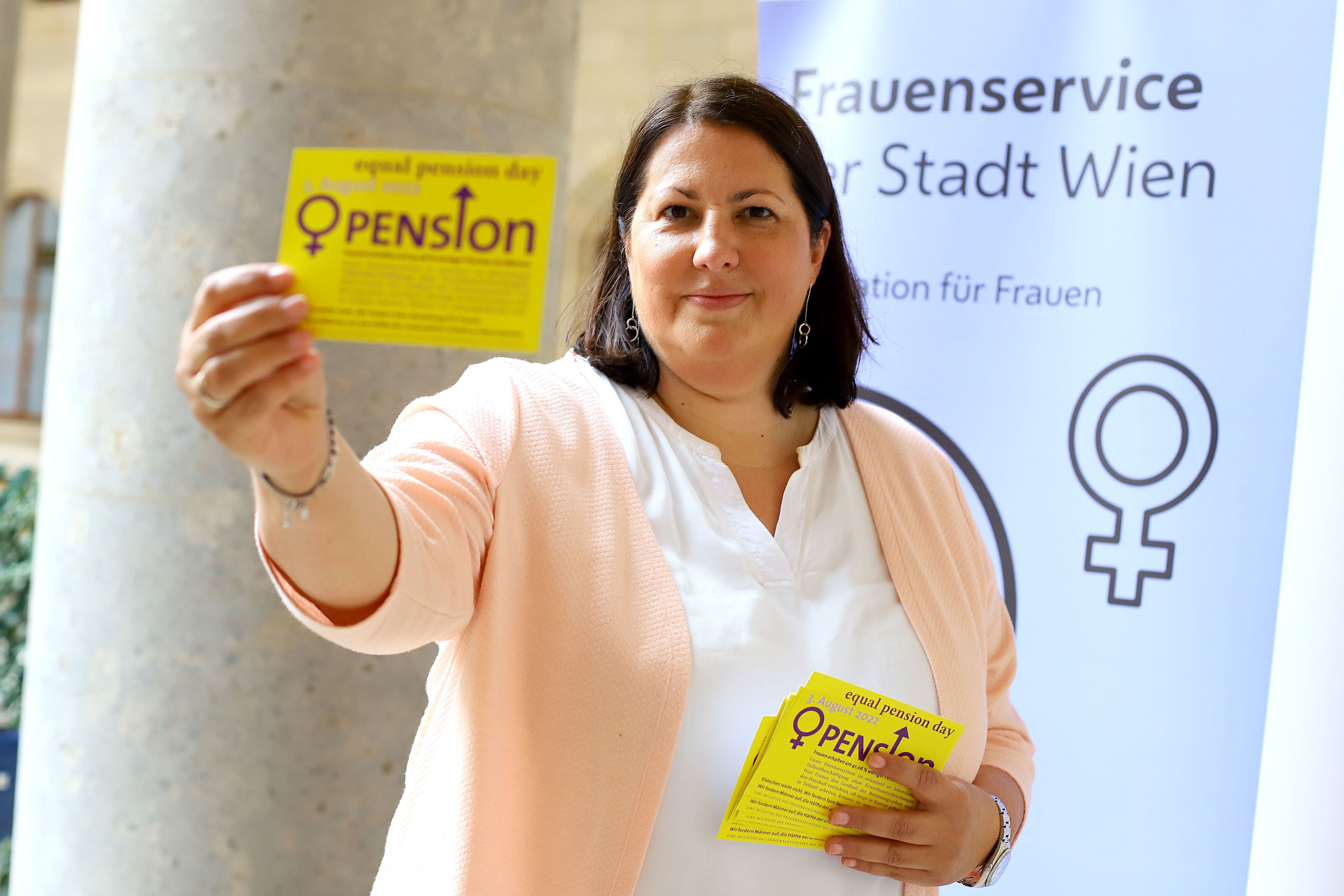 Frauenstadträtin Katrin Gaál (SP) fordert: gleiche Löhne für gleiche Pensionen!