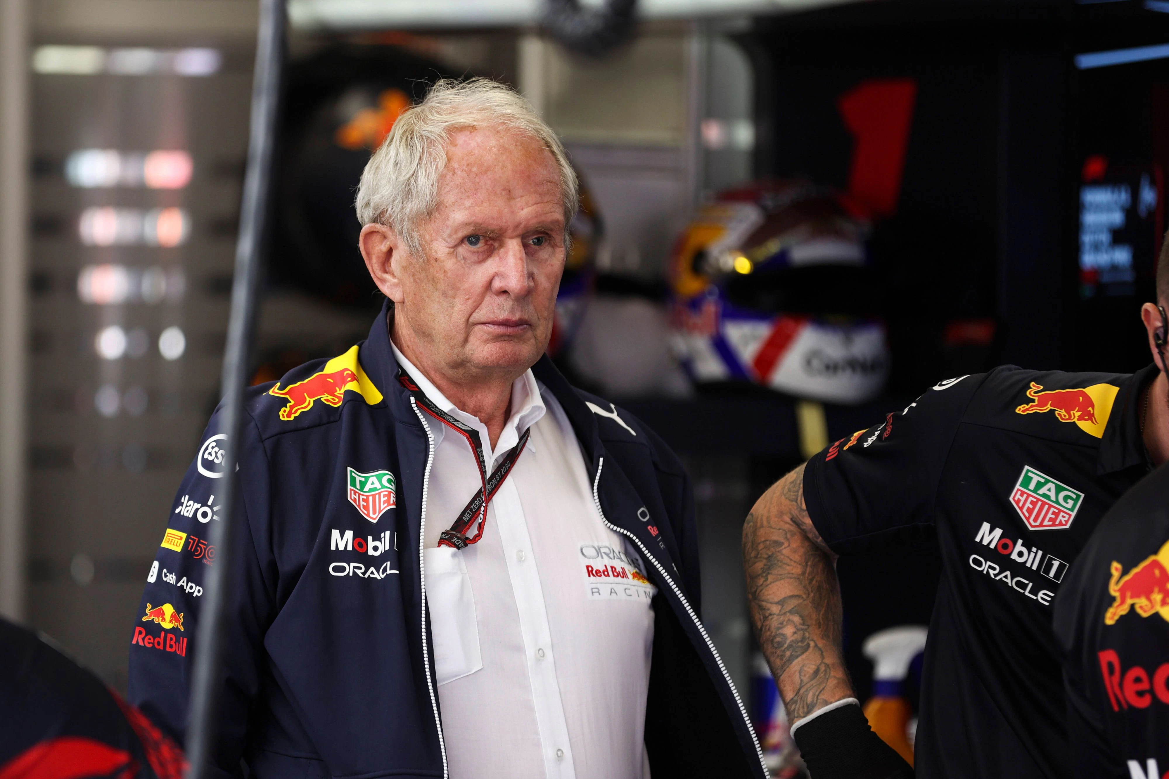 Helmut Marko enthüllt gleich mehrere Anfragen an Red Bull Racing. 