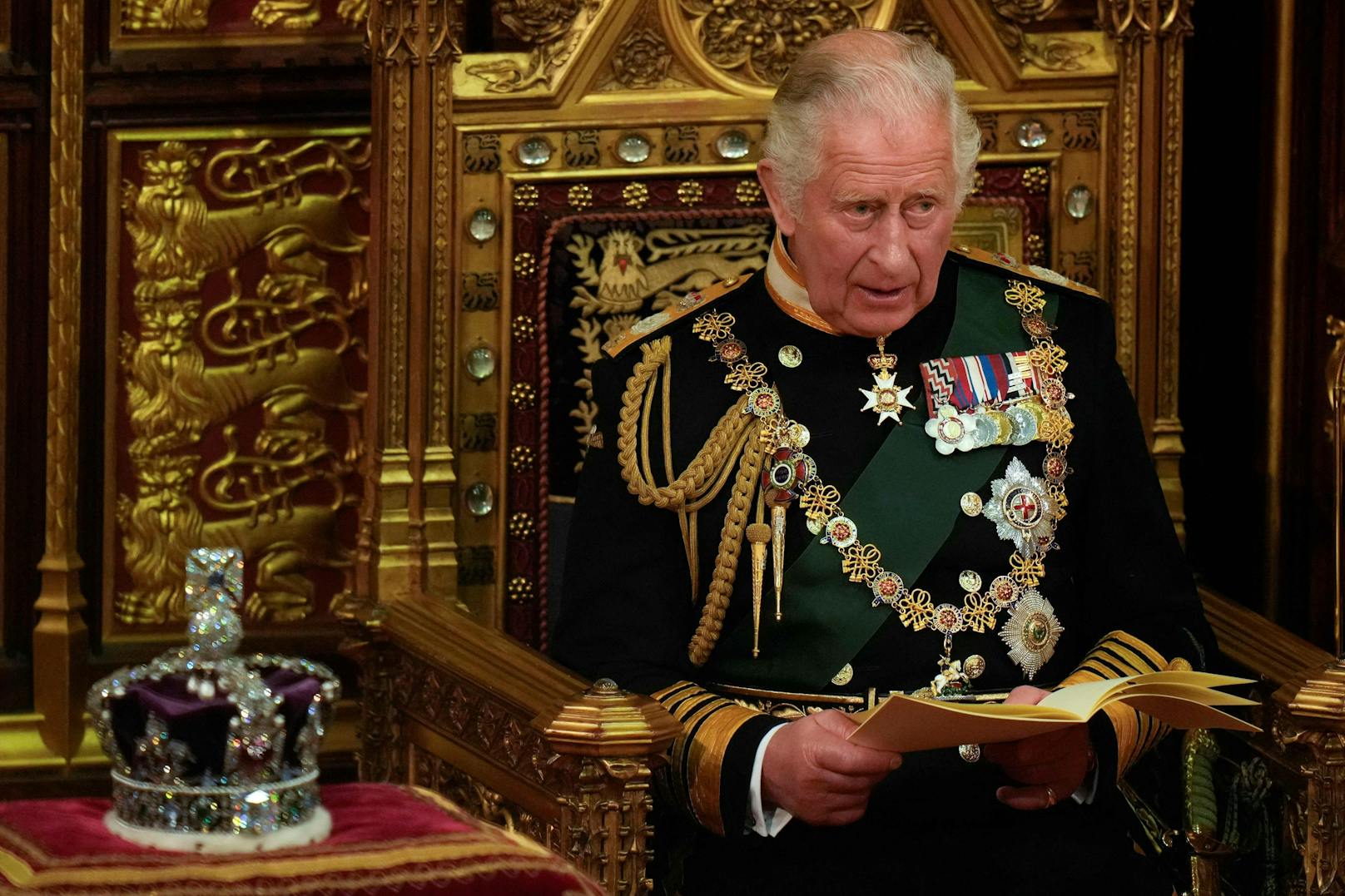 König Charles III. ist in gewissen Belangen besonders pingelig und macht seinem Personal damit das Leben schwer.