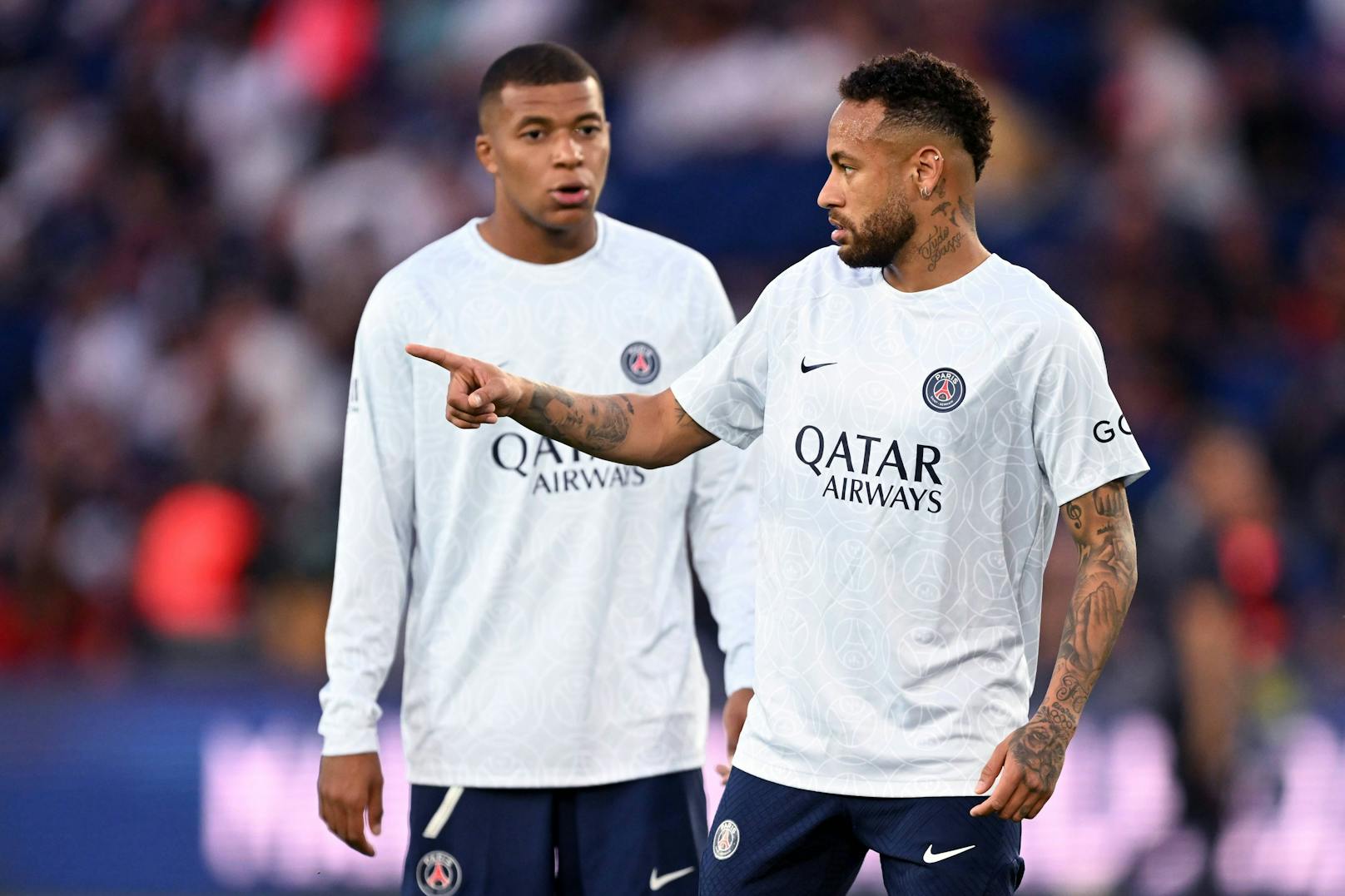 Sind Neymar (r.) und Mbappe bei Paris ein Fehler?