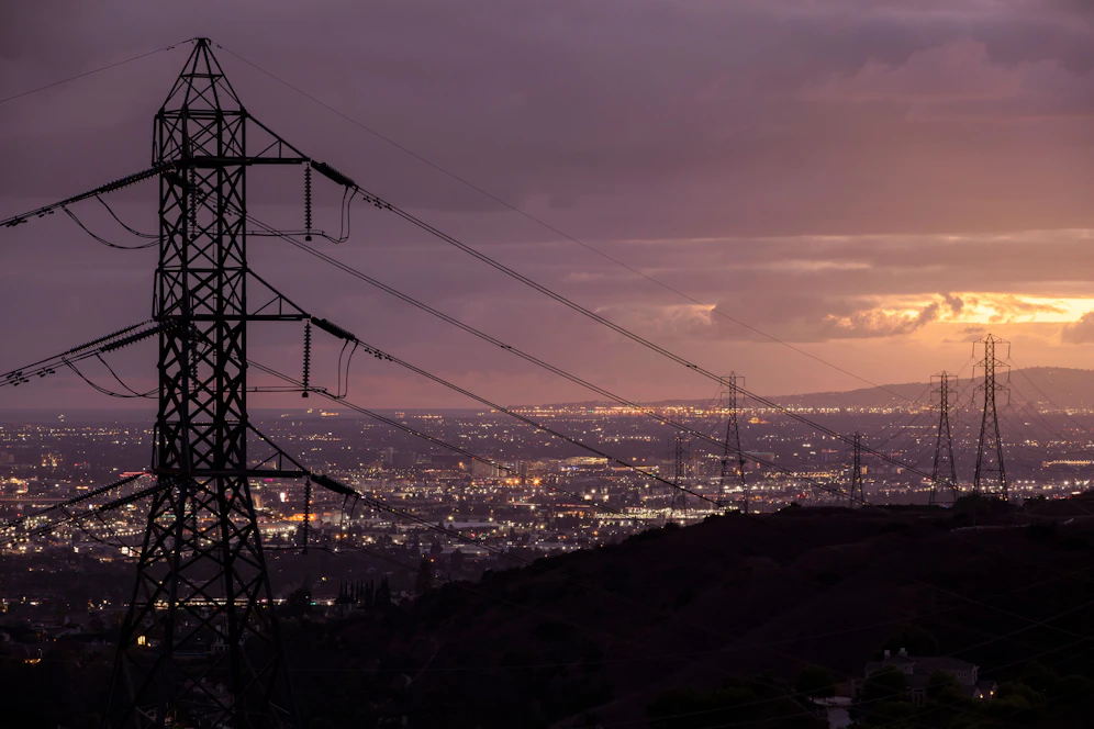 Der US-Bundesstaat Kalifornien ist haarscharf an einem Blackout vorbeigeschrammt. Eine Warn-SMS konnte die Gefahr abwenden.