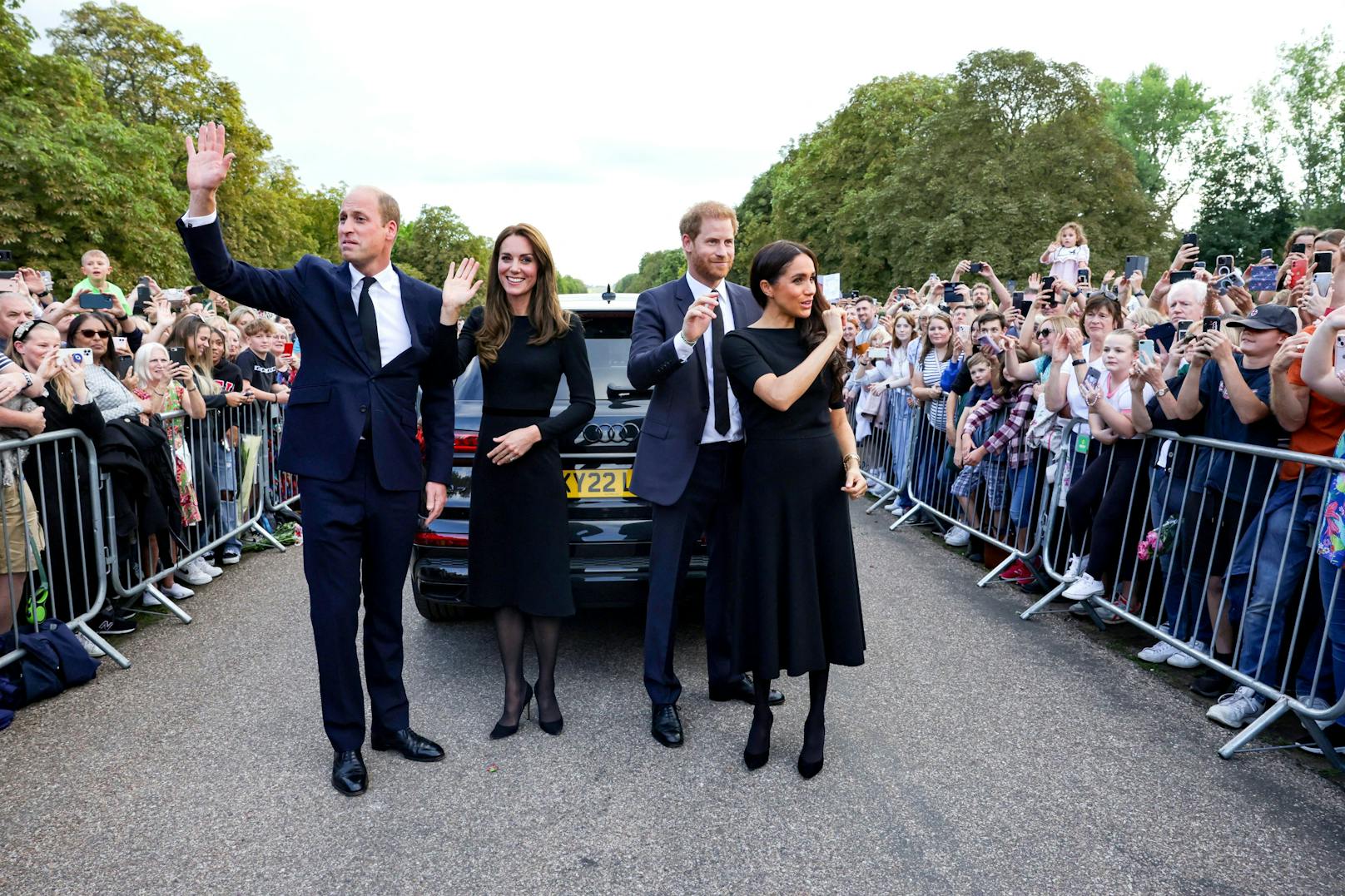 Es war der erste gemeinsame öffentliche Auftritt der beiden Paare seit dem Commonwealth Day am 9. März 2020: William, Harry, Kate und Meghan.