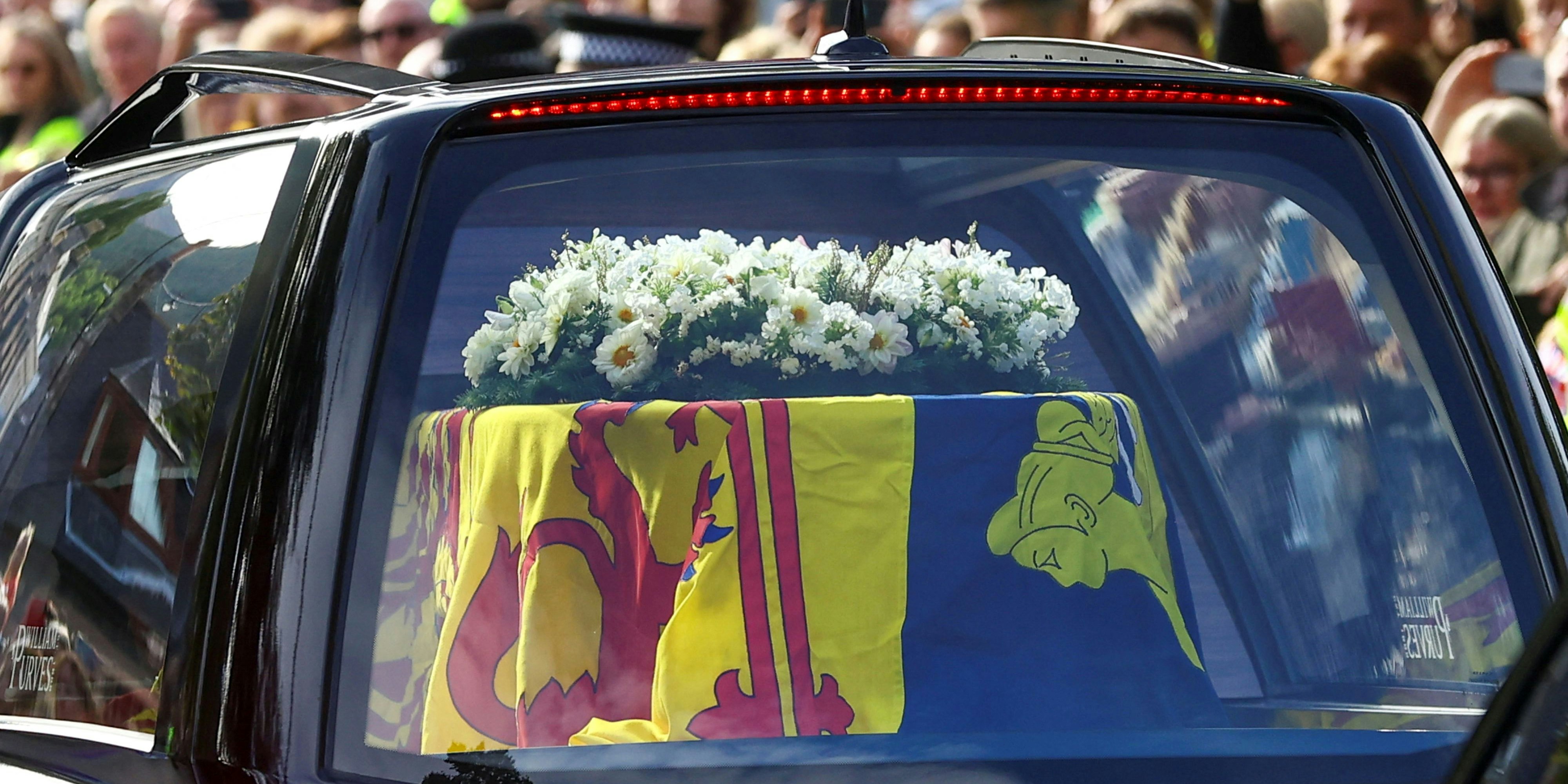 In Ballaster sind viele Menschen gekommen.