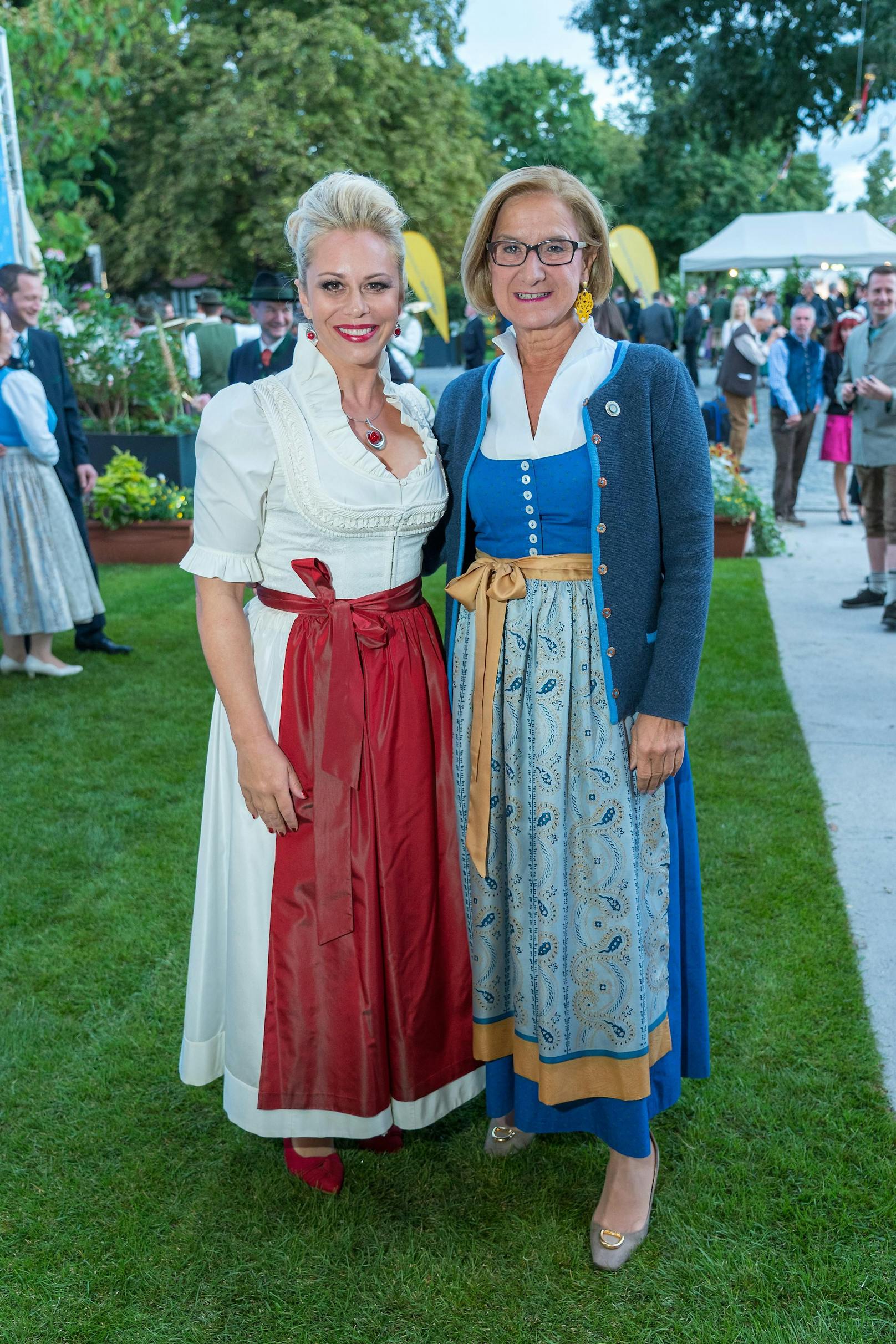 Daniela Fally und Johanna Mikl-Leitner