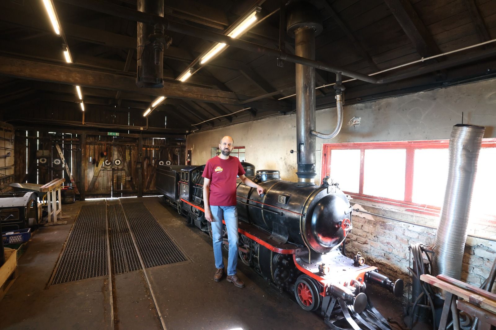 Ronald Durstmüller ist technischer Leiter der Liliputbahn im Wiener Prater. Seit Mitte August fehlt dem Unternehmen die Kohle, nun will man auf eine Alternative setzen.