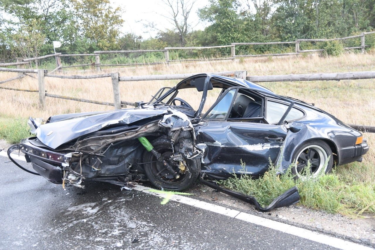 Schwerer Unfall mit Porsche – fünf Verletzte