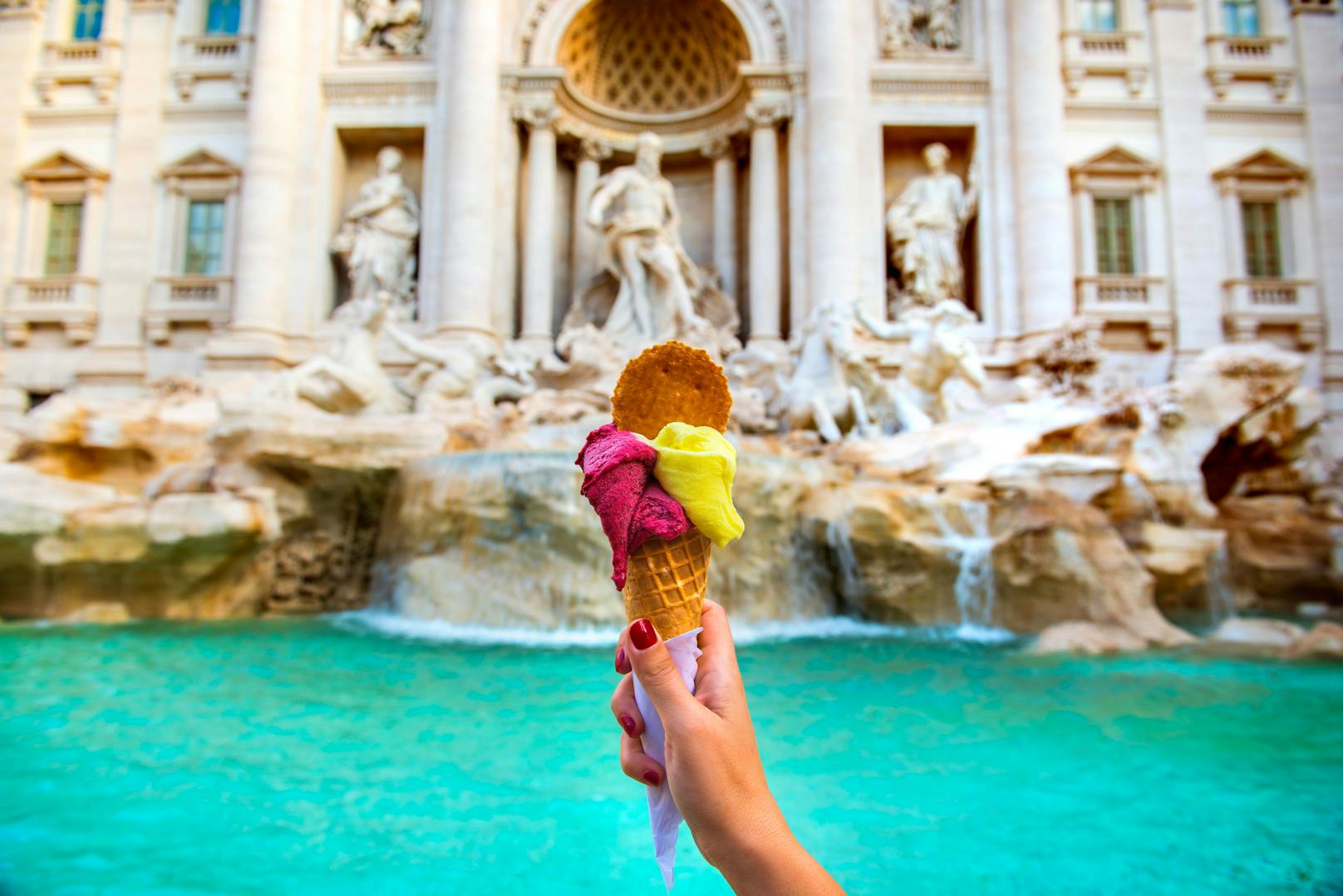 Wer in Rom ein Eis isst, der sollte sich gut überlegen, wo er das macht.