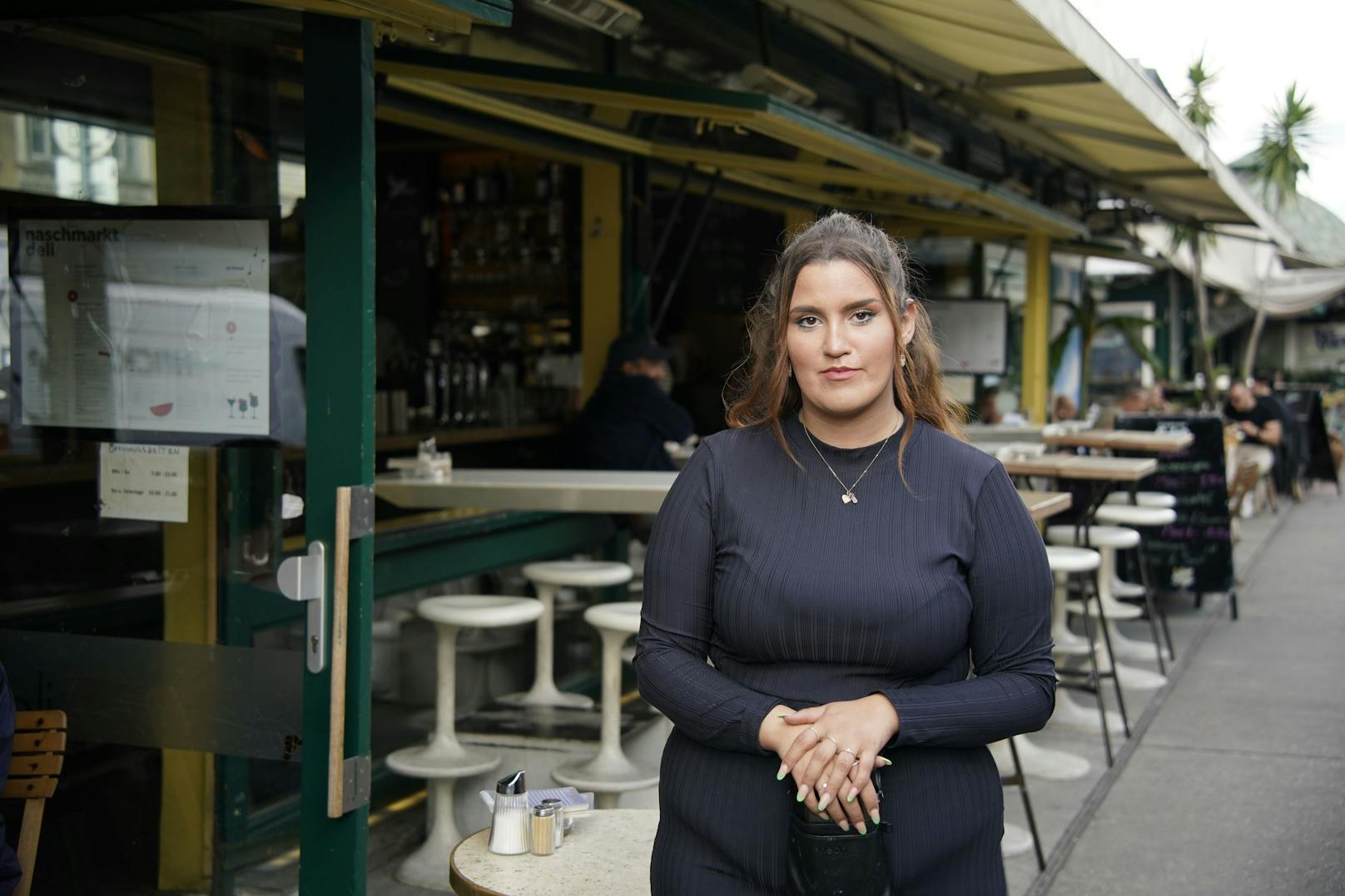 Florentina G. vom Deli am Naschmarkt weiß: "Decken reichen erfahrungsgemäß nicht aus, wenn es draußen kalt wird"