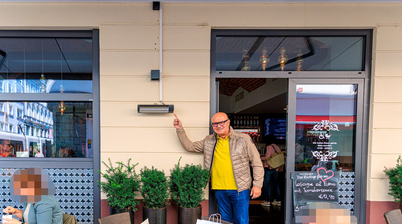 "Viele Betriebe kämpfen um das wirtschaftliche Überleben": Robert Seeber, Besitzer des Linzer Café Ecco