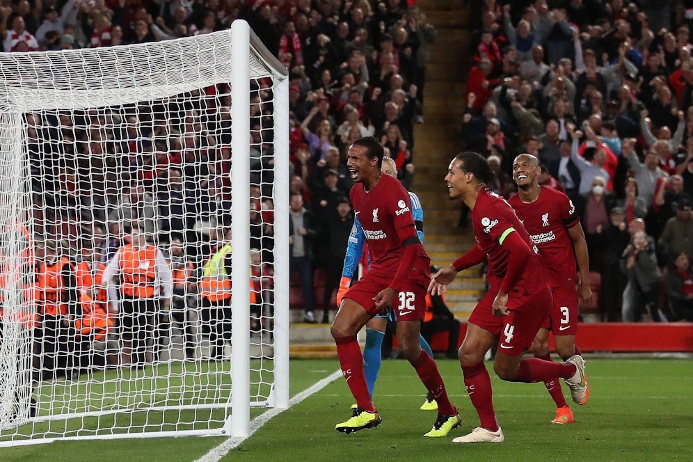 Liverpool gewinnt gegen Ajax Amsterdam hauchdünn. 