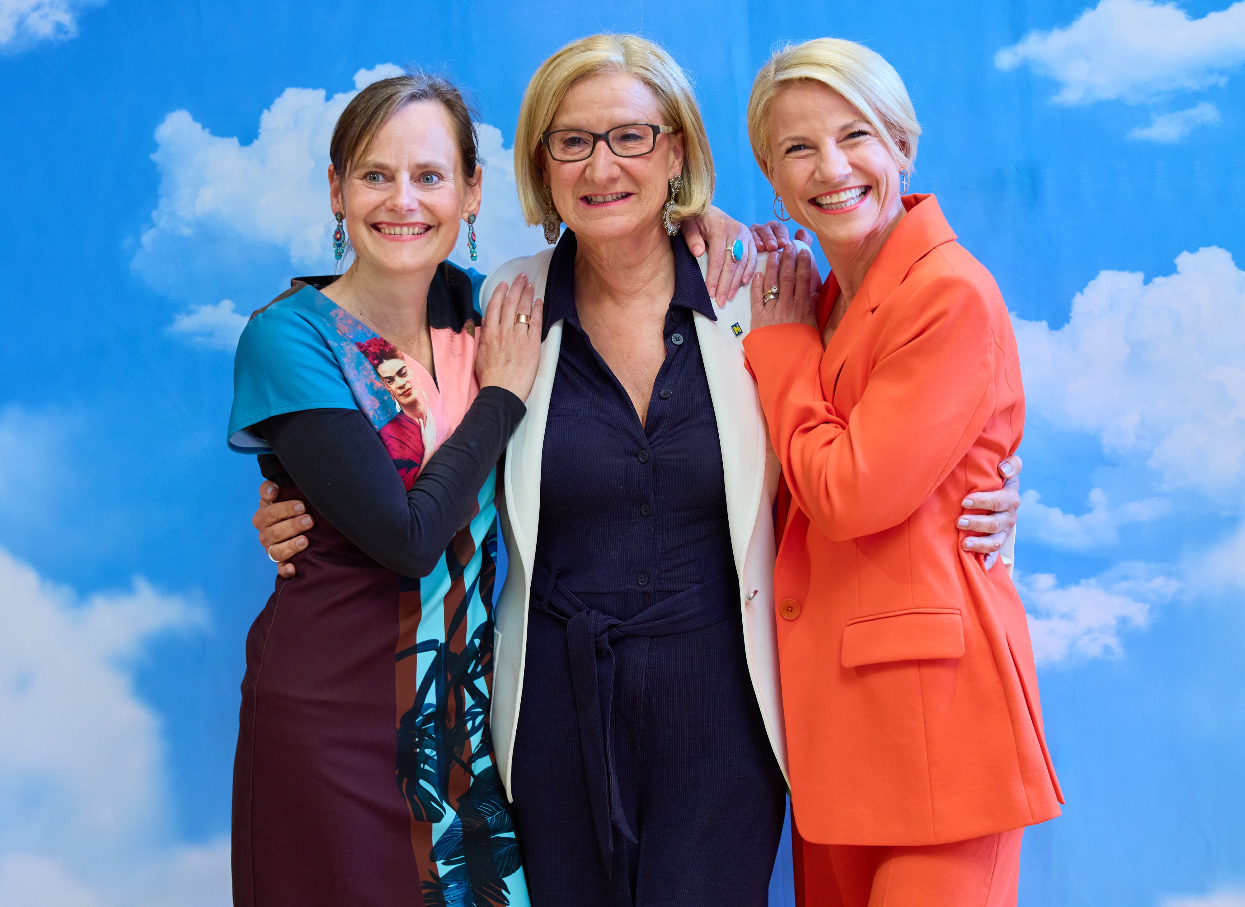 Nina Blum, Johanna Mikl-Leitner und Kristina Sprenger (v.l.)