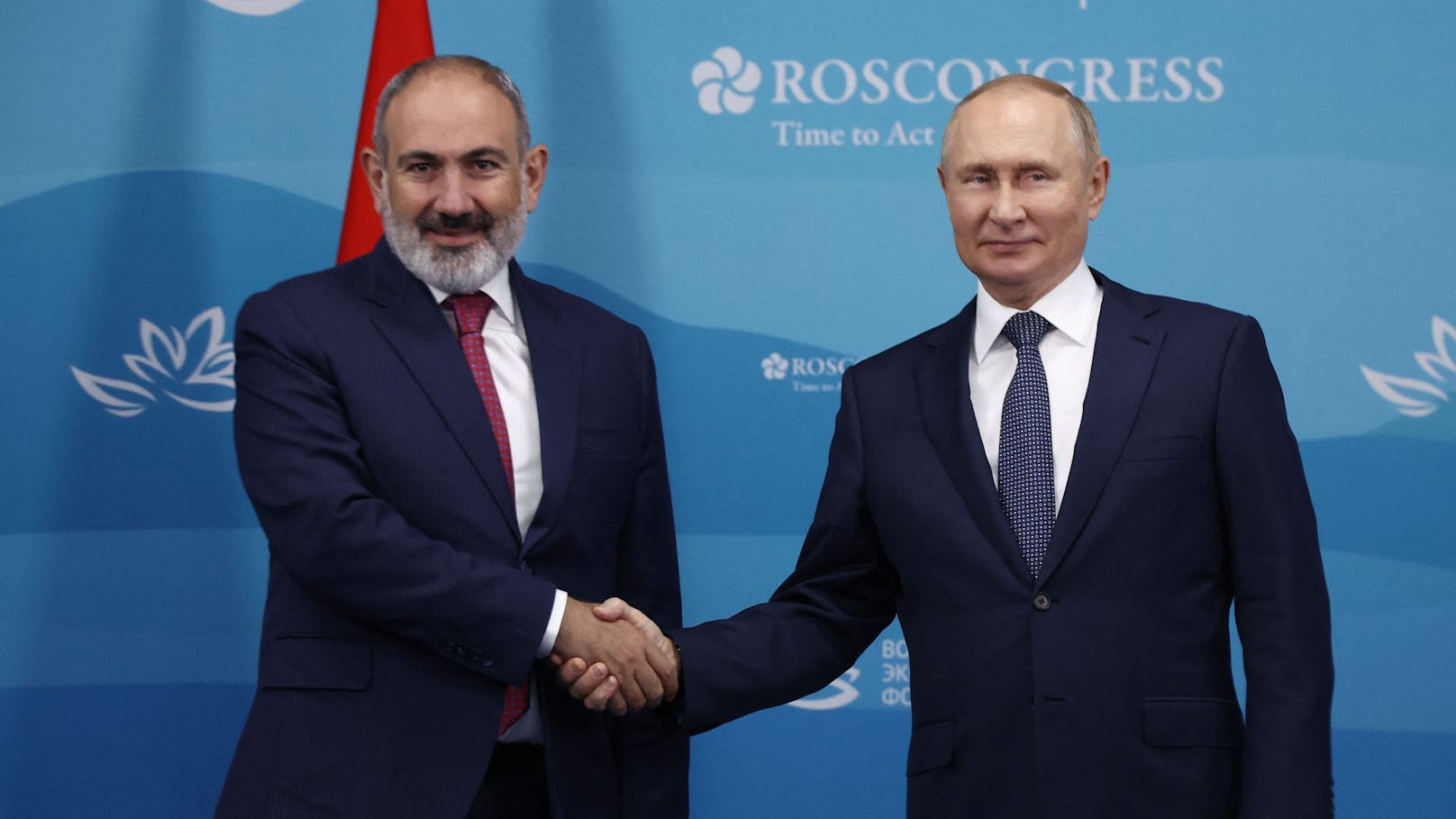 Armeniens Premierminister fordert Unterstützung bei Russland an.