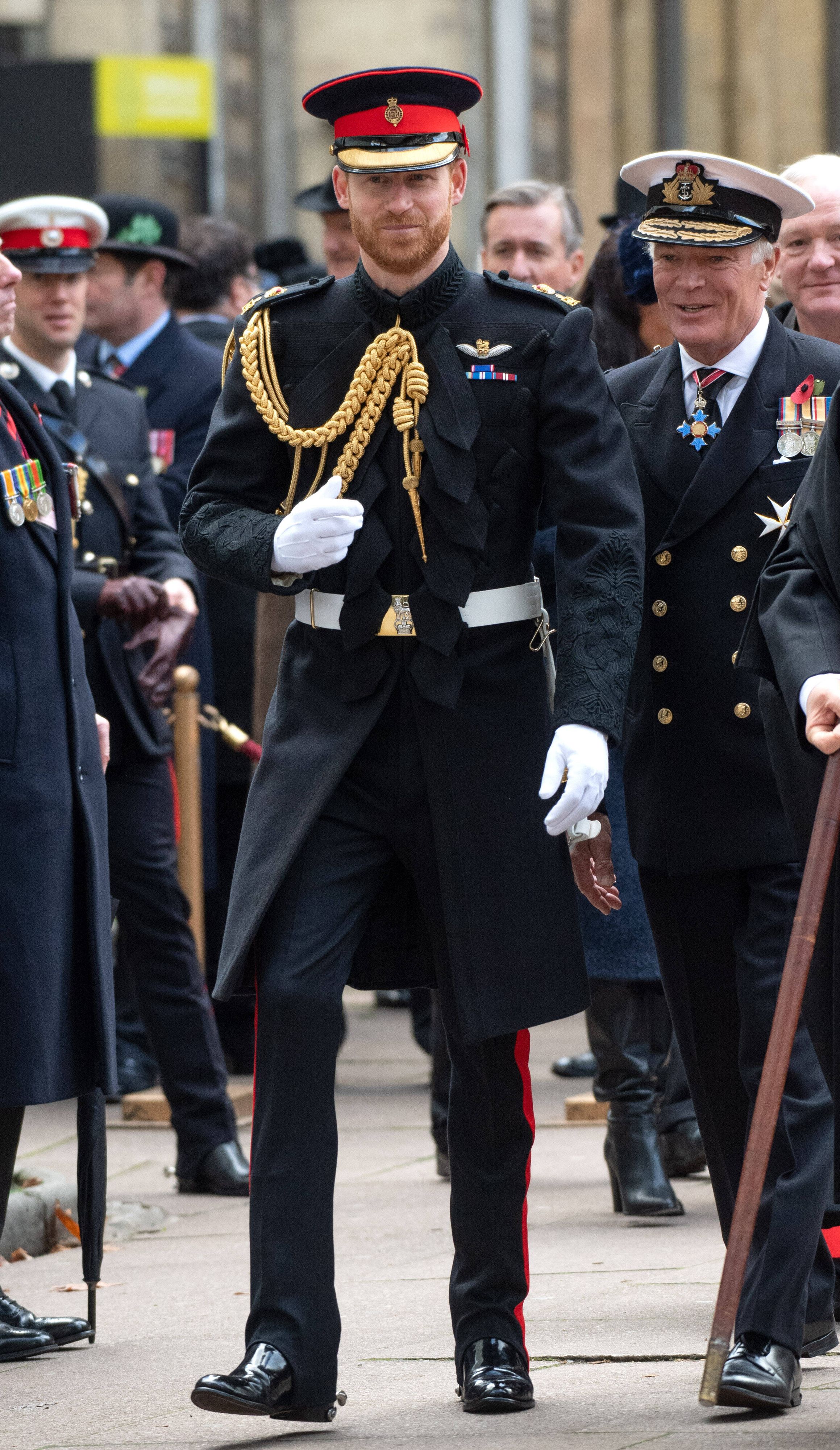 Prinz Harry darf bei der Beerdigung keine Uniform tragen.