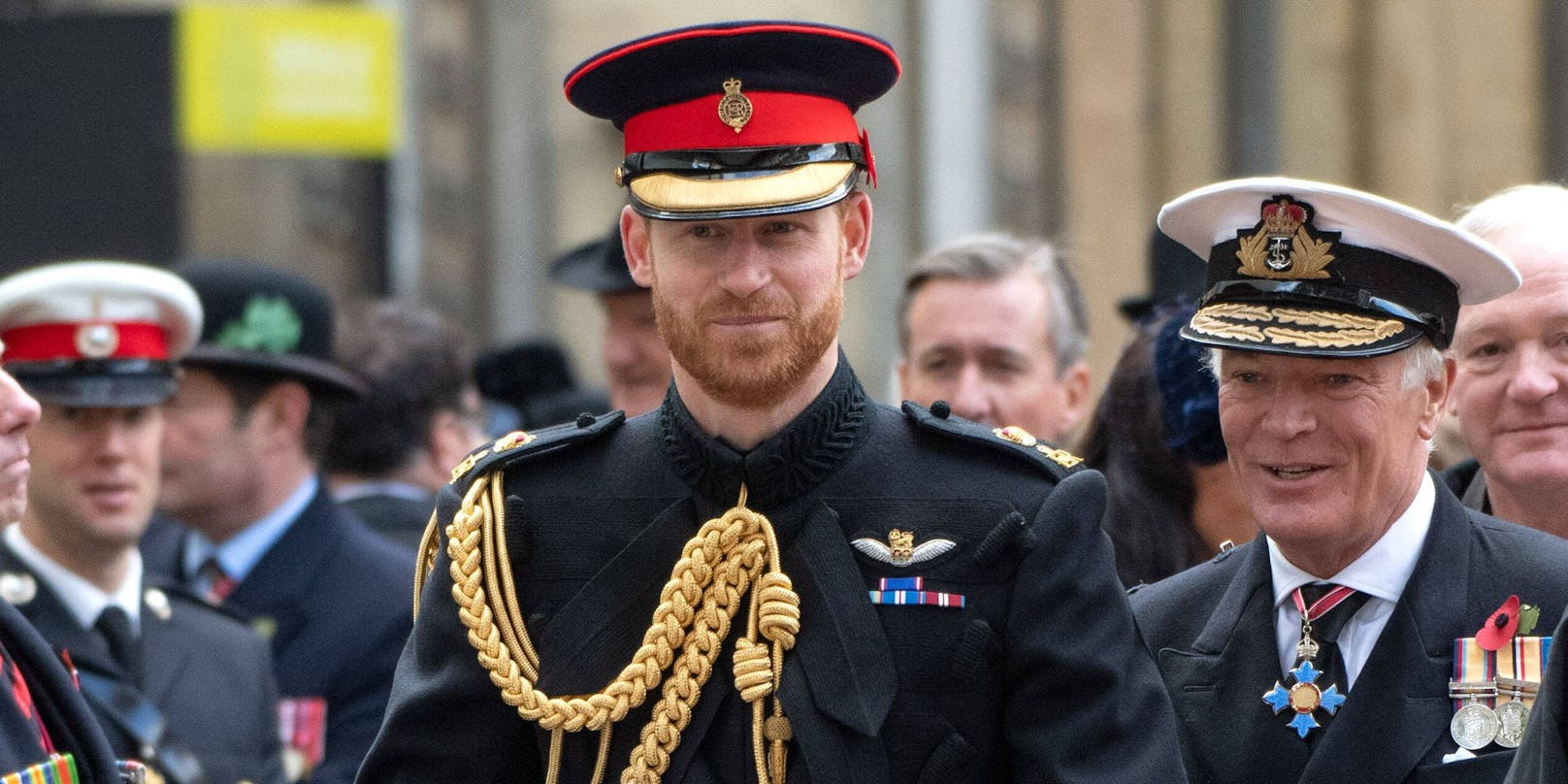 Prinz Harry darf bei der Beerdigung keine Uniform tragen.