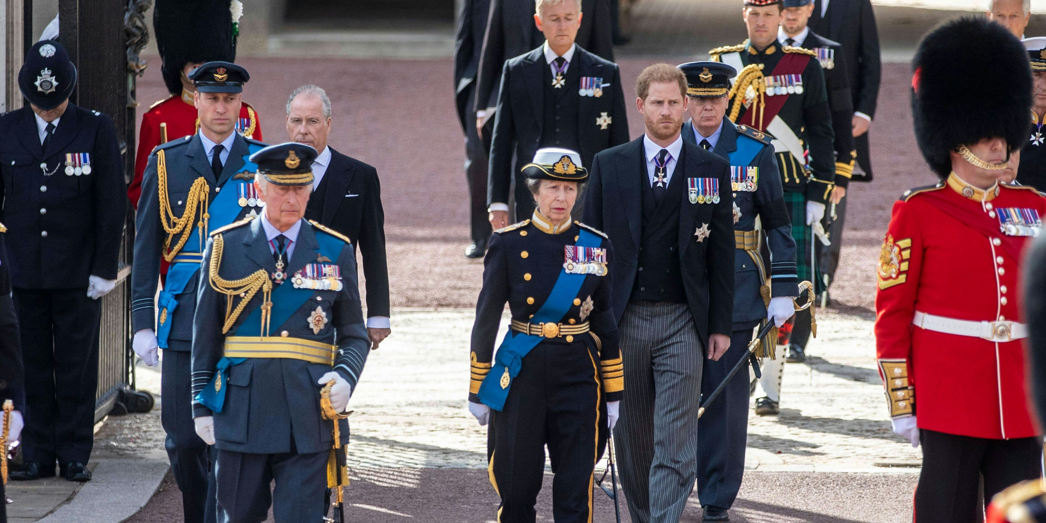 Die Royals beim Trauerzug