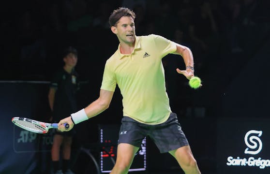 Achtelfinal-Einzug! Thiem dreht nach Fehlstart auf - Sportmix | heute.at