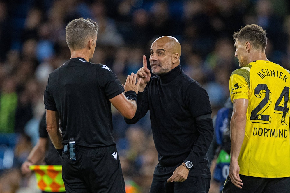 Pep Guardiola sorgte nach dem Schlusspfiff für eine kuriose Szene.
