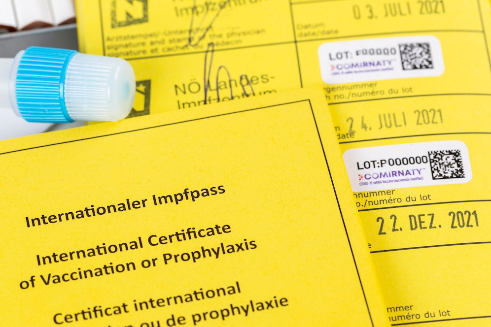 300 Euro bot die Frau für einen Impfnachweis an. Dafür wollte sie auf den Pieks verzichten.&nbsp;