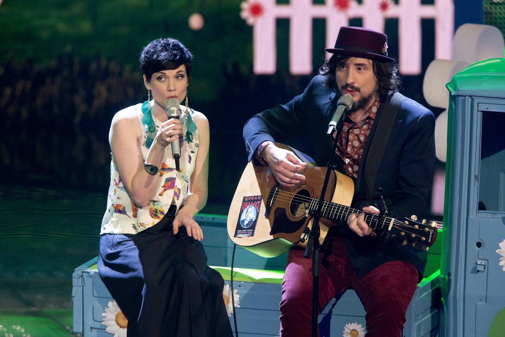 "Mrs Greenbird": Sarah (links) und Steffen Brückner beim Finale der dritten Staffel der Castingshow "X Factor" 2012