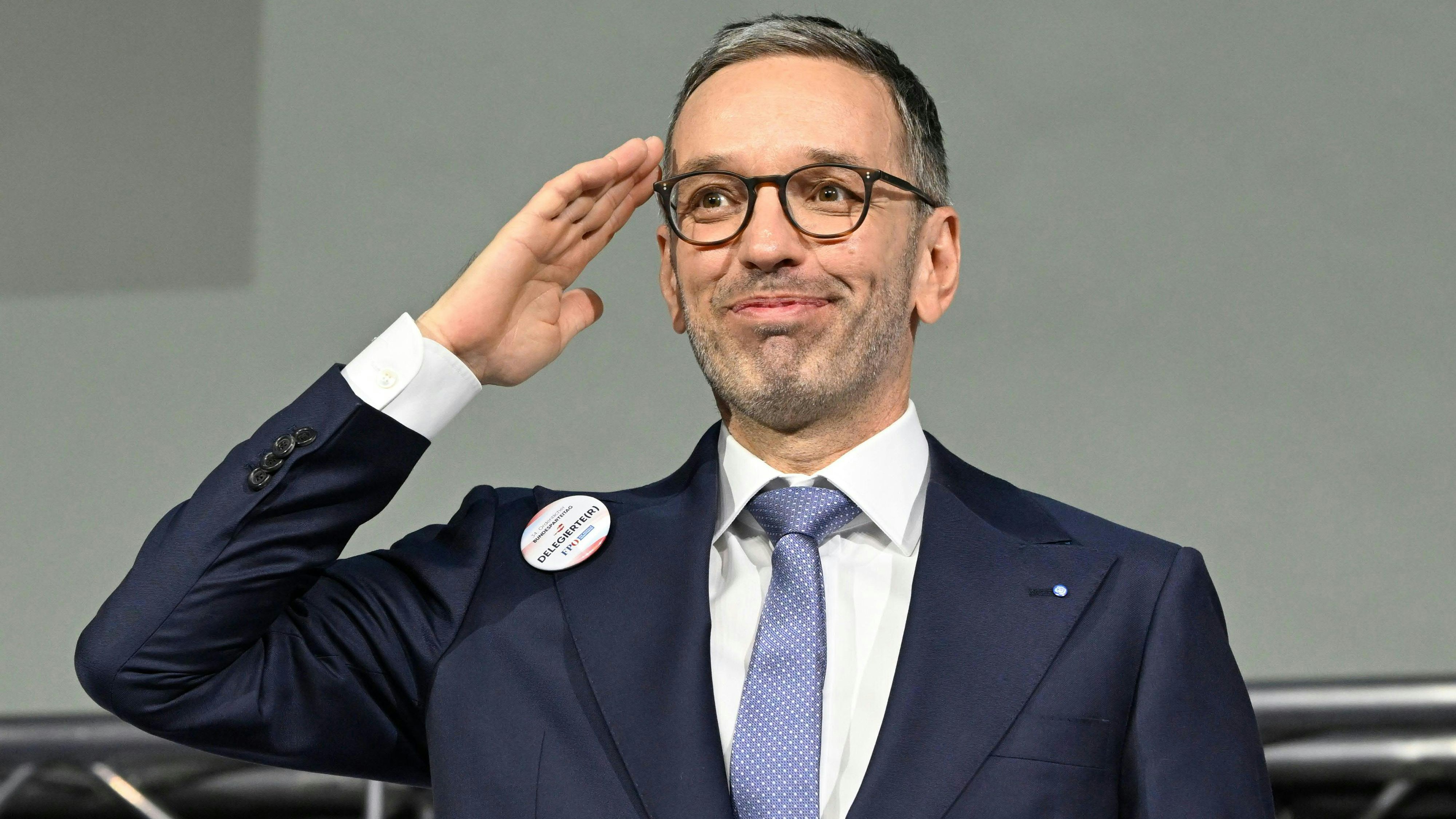 Herbert Kickl wurde mit 91 Prozent als FPÖ-Chef wiedergewählt.
