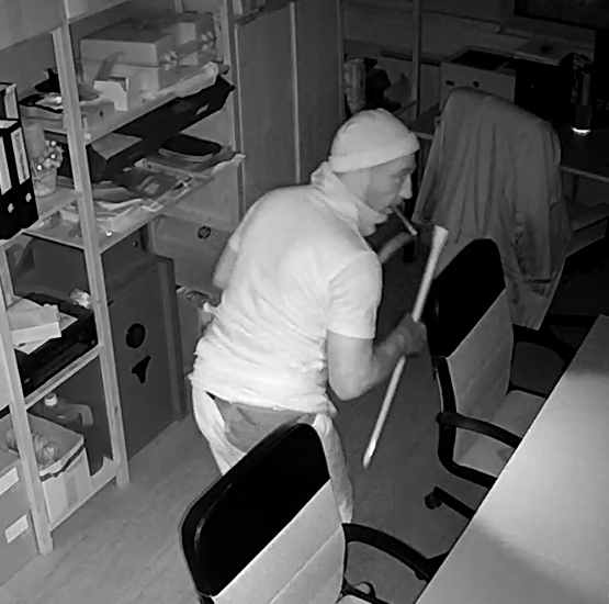 Die Polizei bittet um Hinweise.