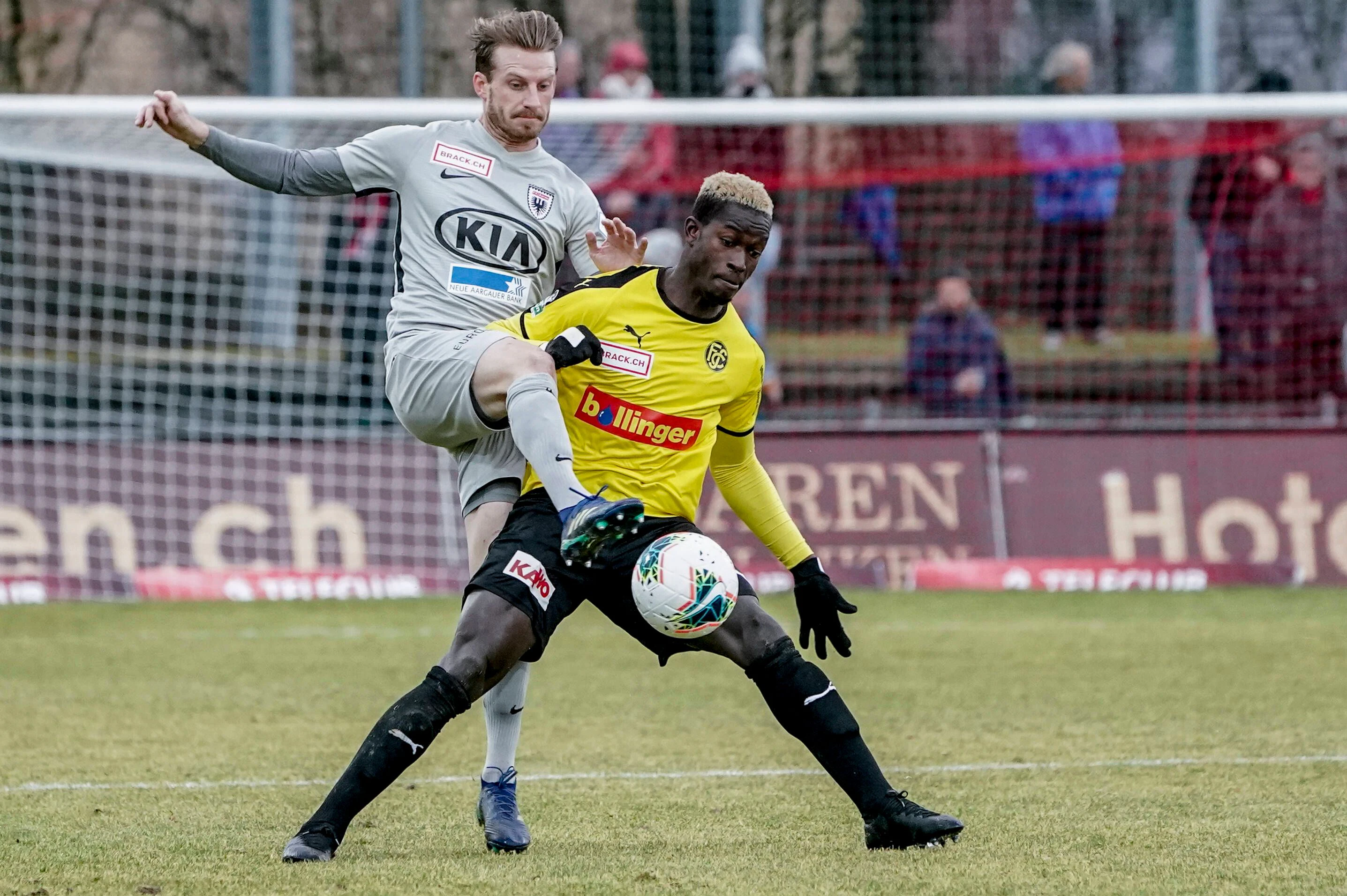 Nicolas Schindelholz (l.) 2020 im Aarau-Trikot.