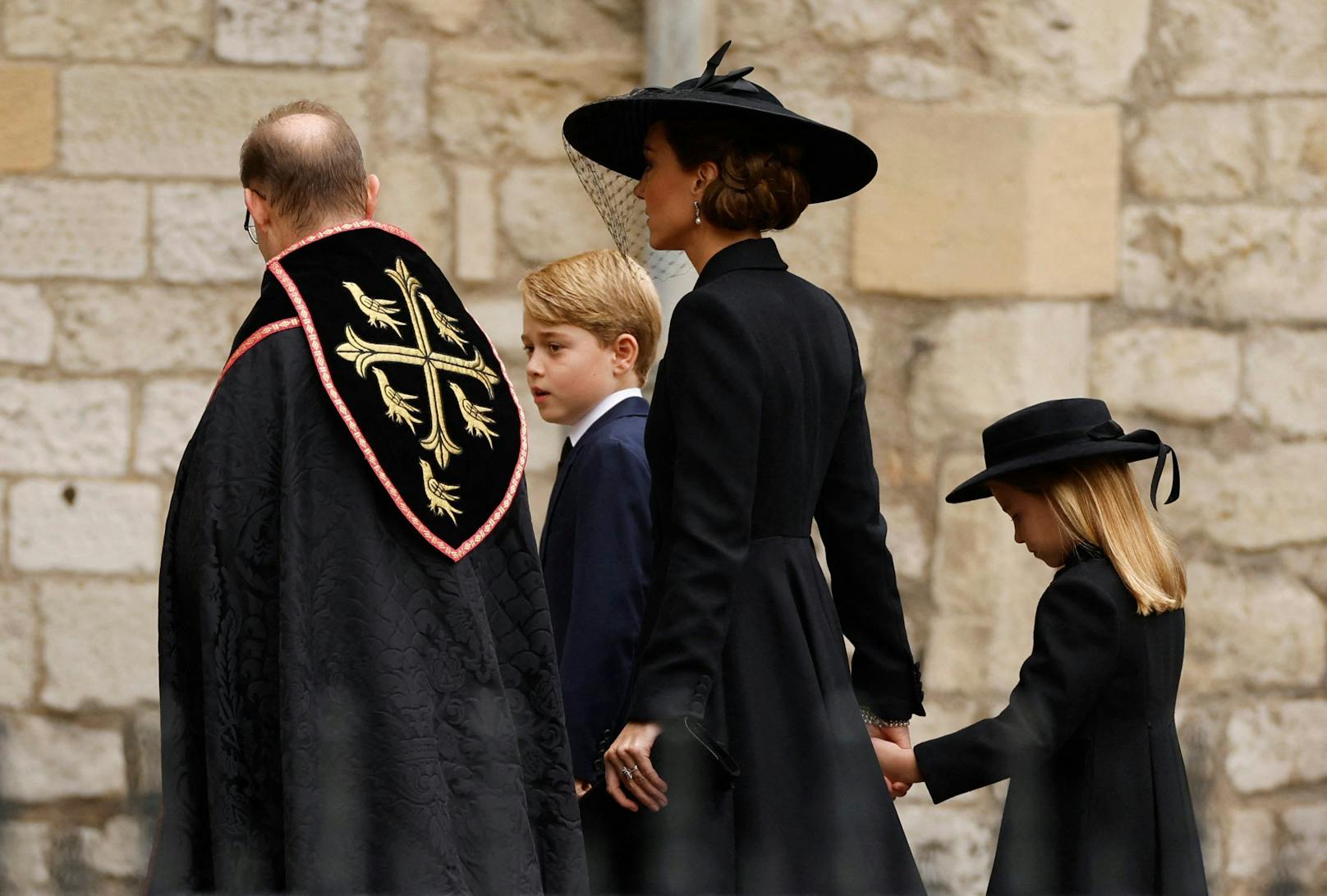 Prinz Louis (4) ist nicht bei der Beerdigung dabei.