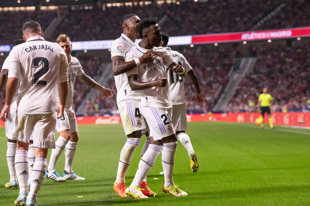 David Alaba und Vinicius.