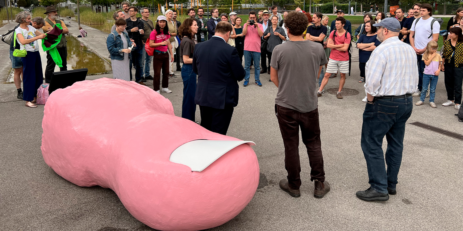 Ähnlich wie die Riesenzehe im Rudolf-Bednar-Park (Leopoldstadt) soll auch in Hetzendorf ein Projekt für Freiwillige entstehen.
